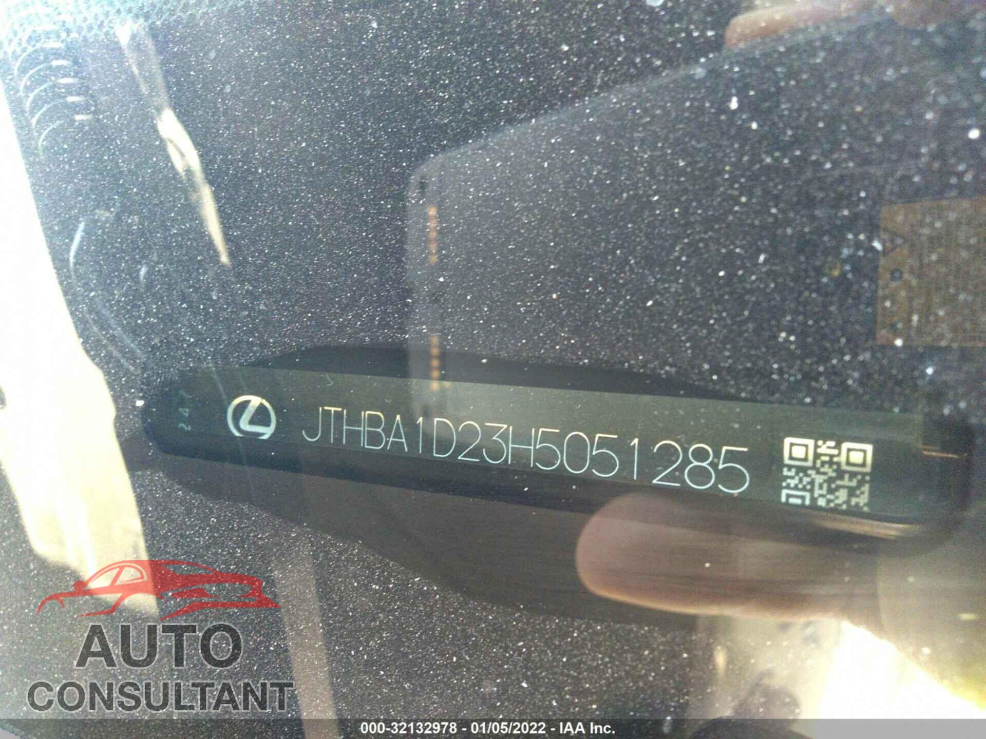 LEXUS IS 2017 - JTHBA1D23H5051285
