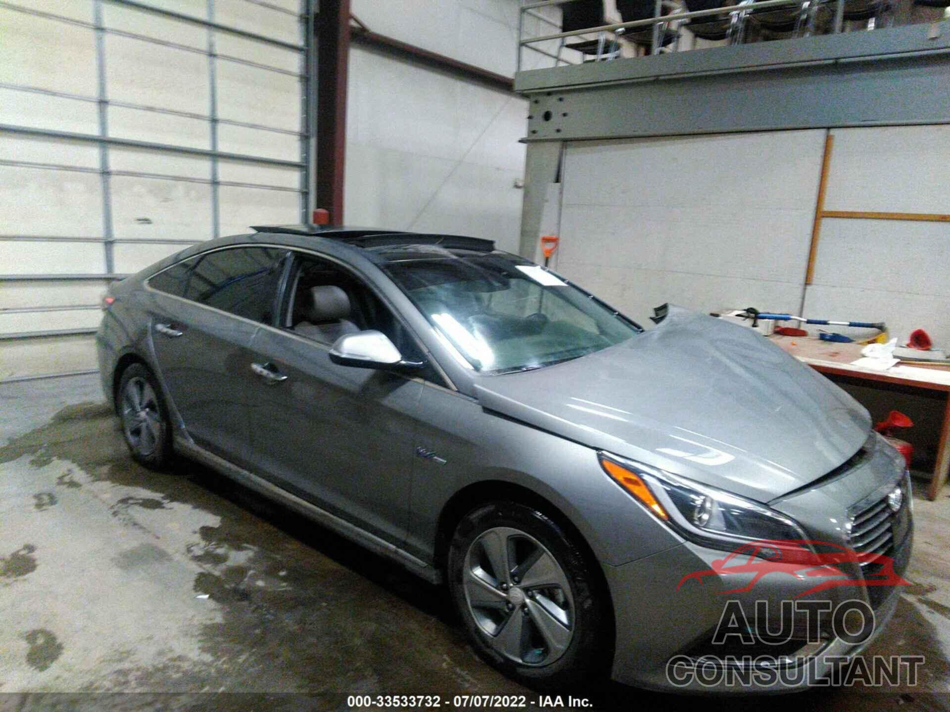 HYUNDAI SONATA HYBRID 2017 - KMHE34L1XHA057204