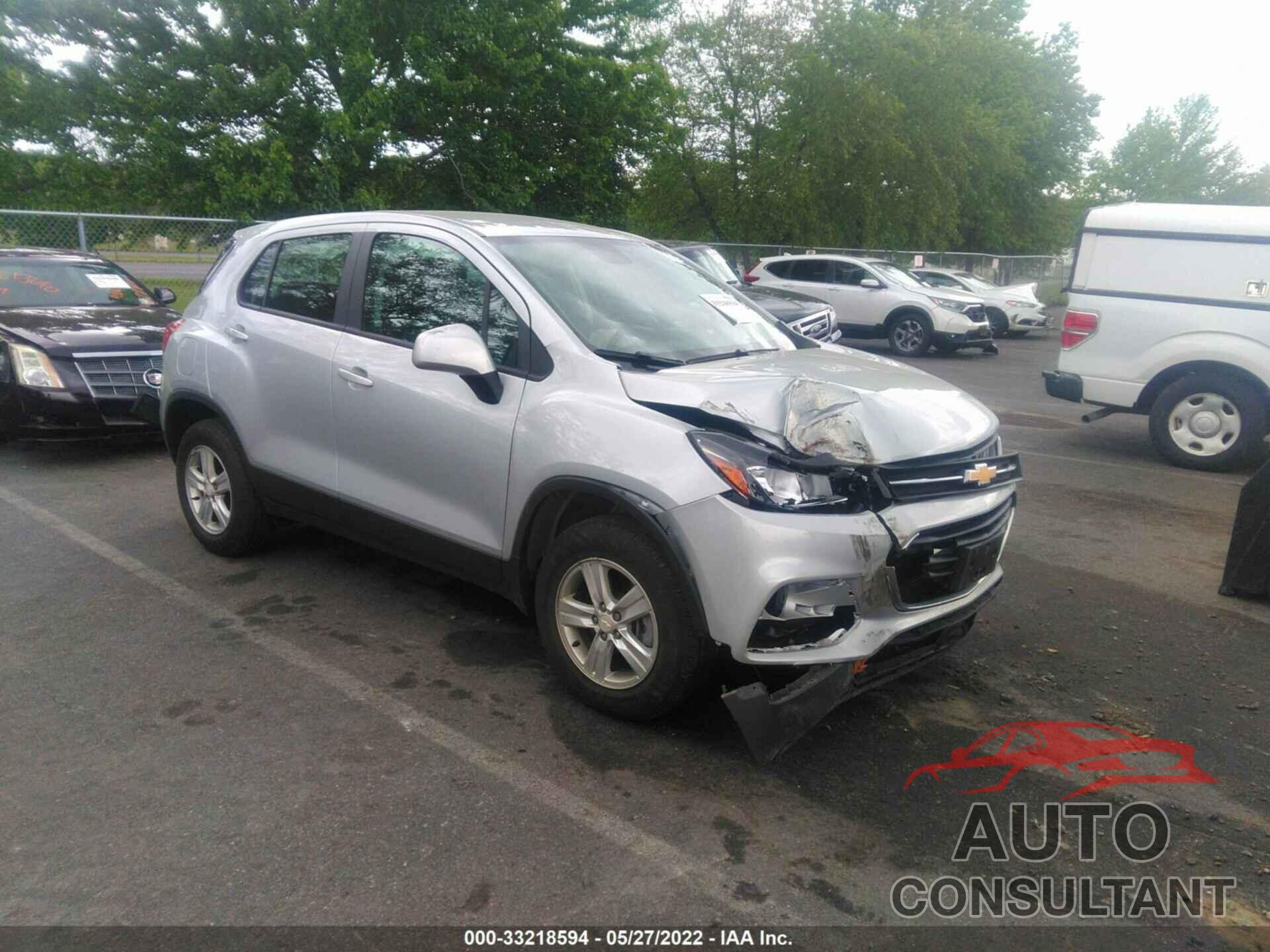 CHEVROLET TRAX 2020 - 3GNCJNSB5LL305661