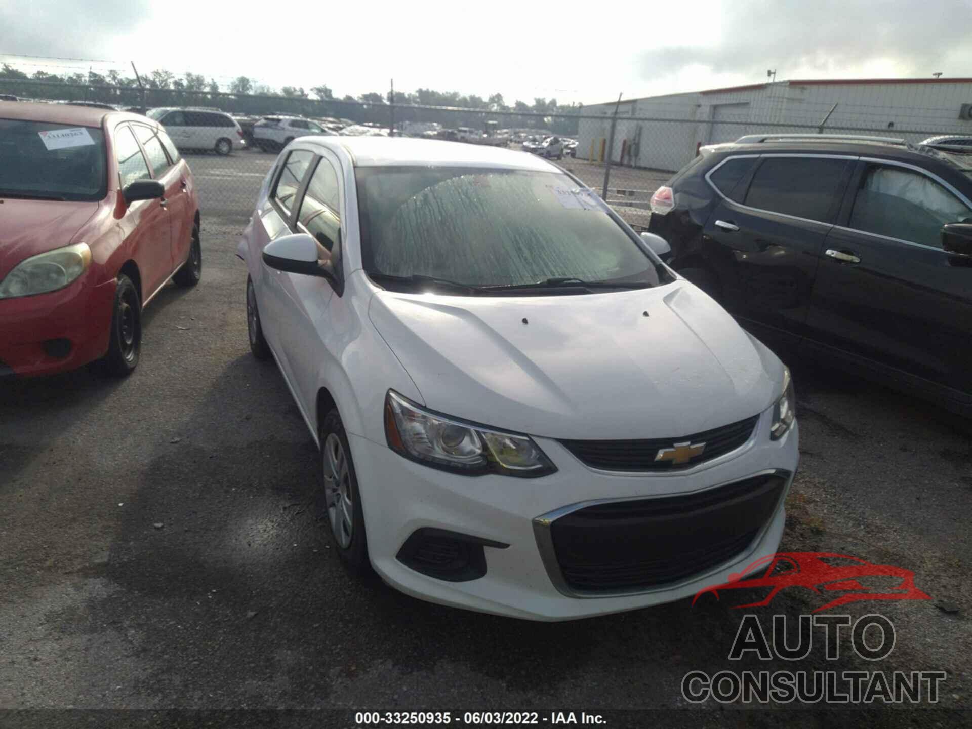 CHEVROLET SONIC 2017 - 1G1JG6SH1H4173500