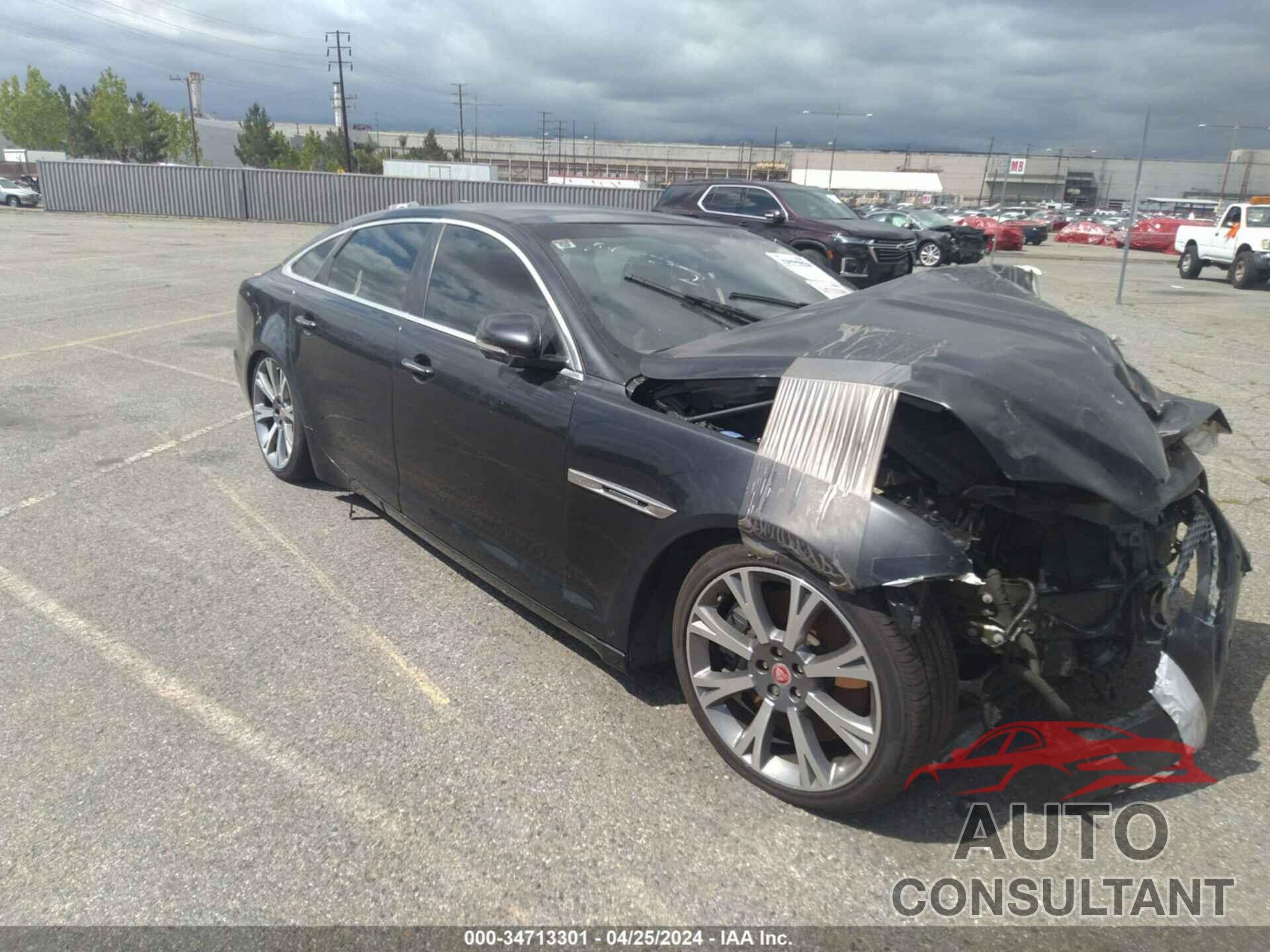 JAGUAR XJ 2017 - SAJWA2GE1HMW07843
