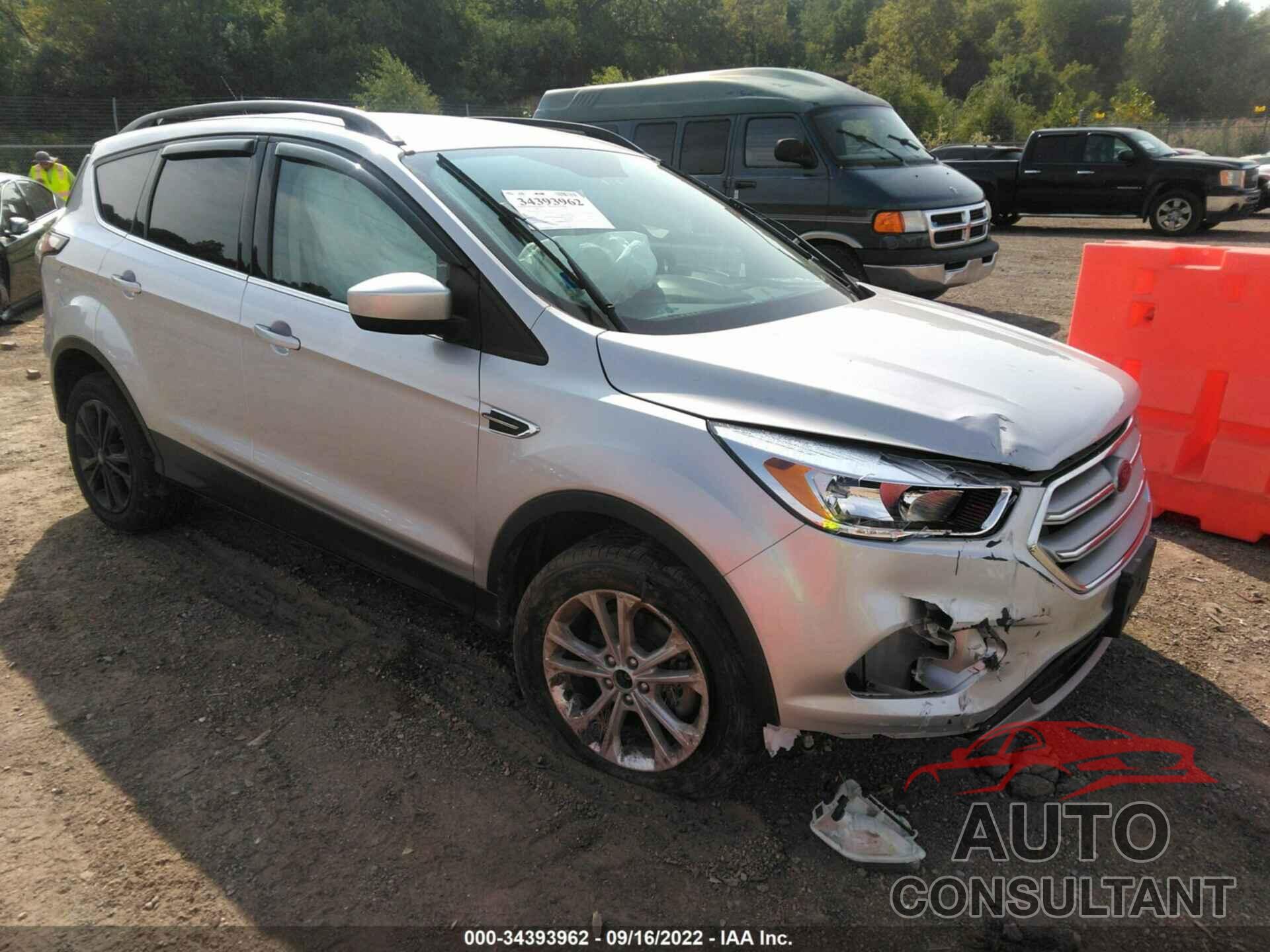 FORD ESCAPE 2018 - 1FMCU0GD4JUC45531