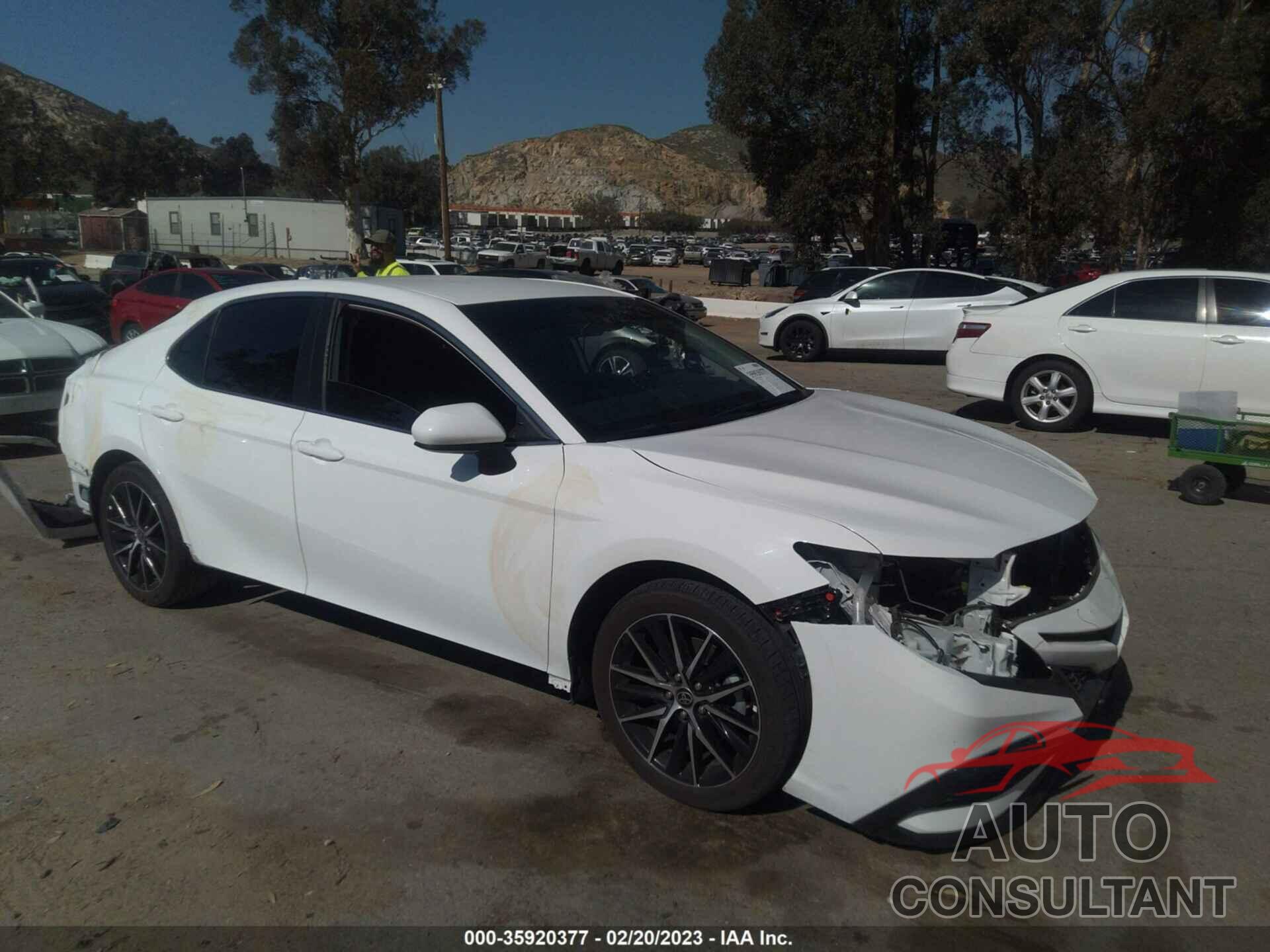 TOYOTA CAMRY 2021 - 4T1G11AK1MU490735