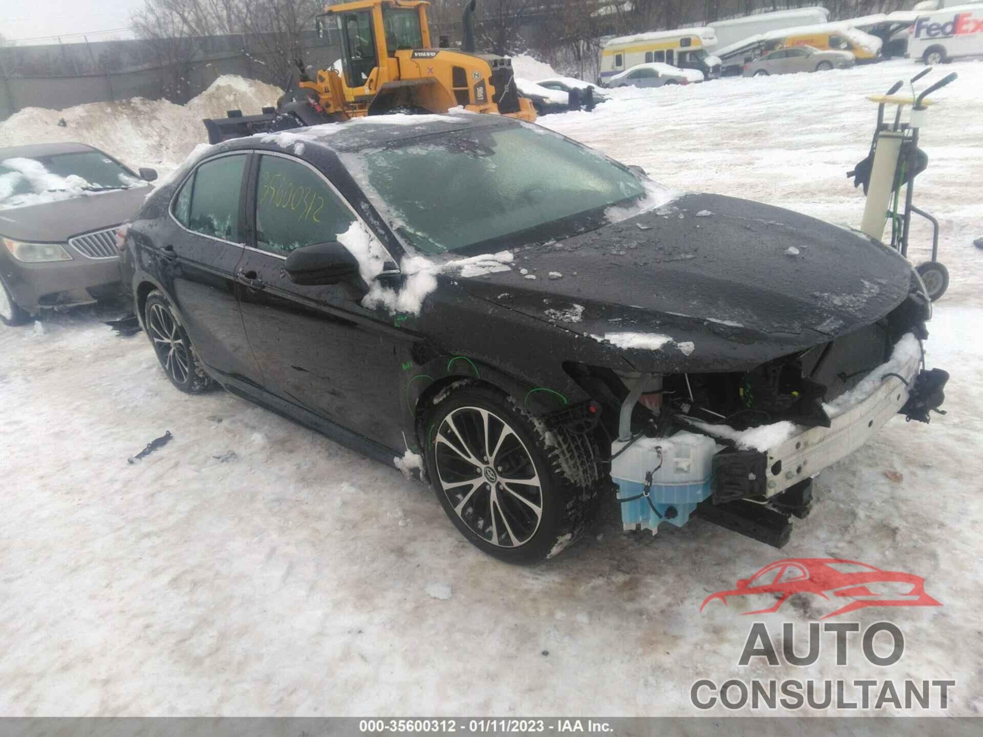 TOYOTA CAMRY 2019 - 4T1B11HK2KU180834