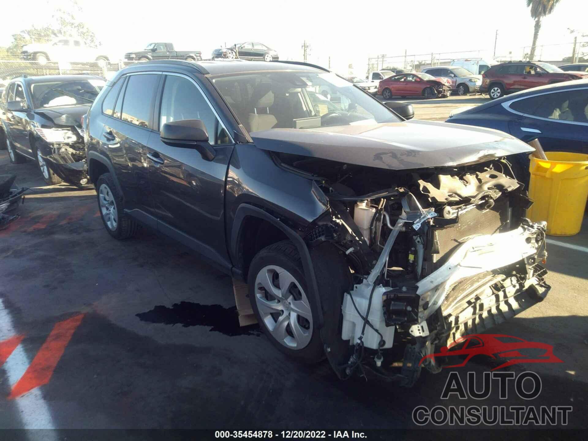 TOYOTA RAV4 2019 - JTMH1RFV9KJ013074