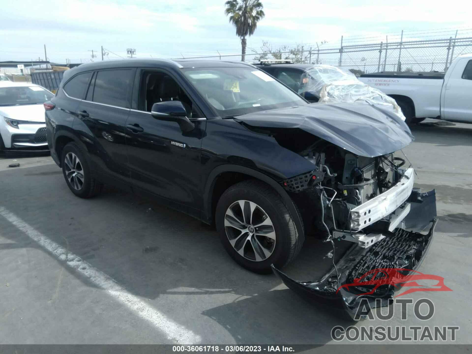 TOYOTA HIGHLANDER 2021 - 5TDGARAH2MS011072