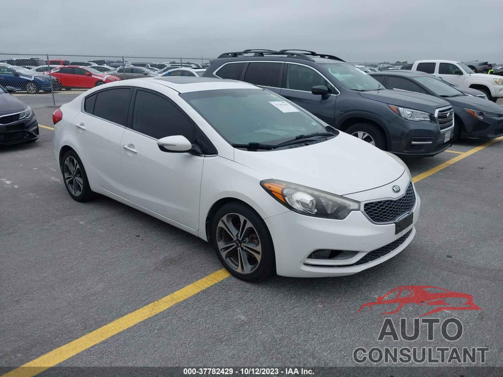 KIA FORTE 2016 - KNAFZ4A81G5448429