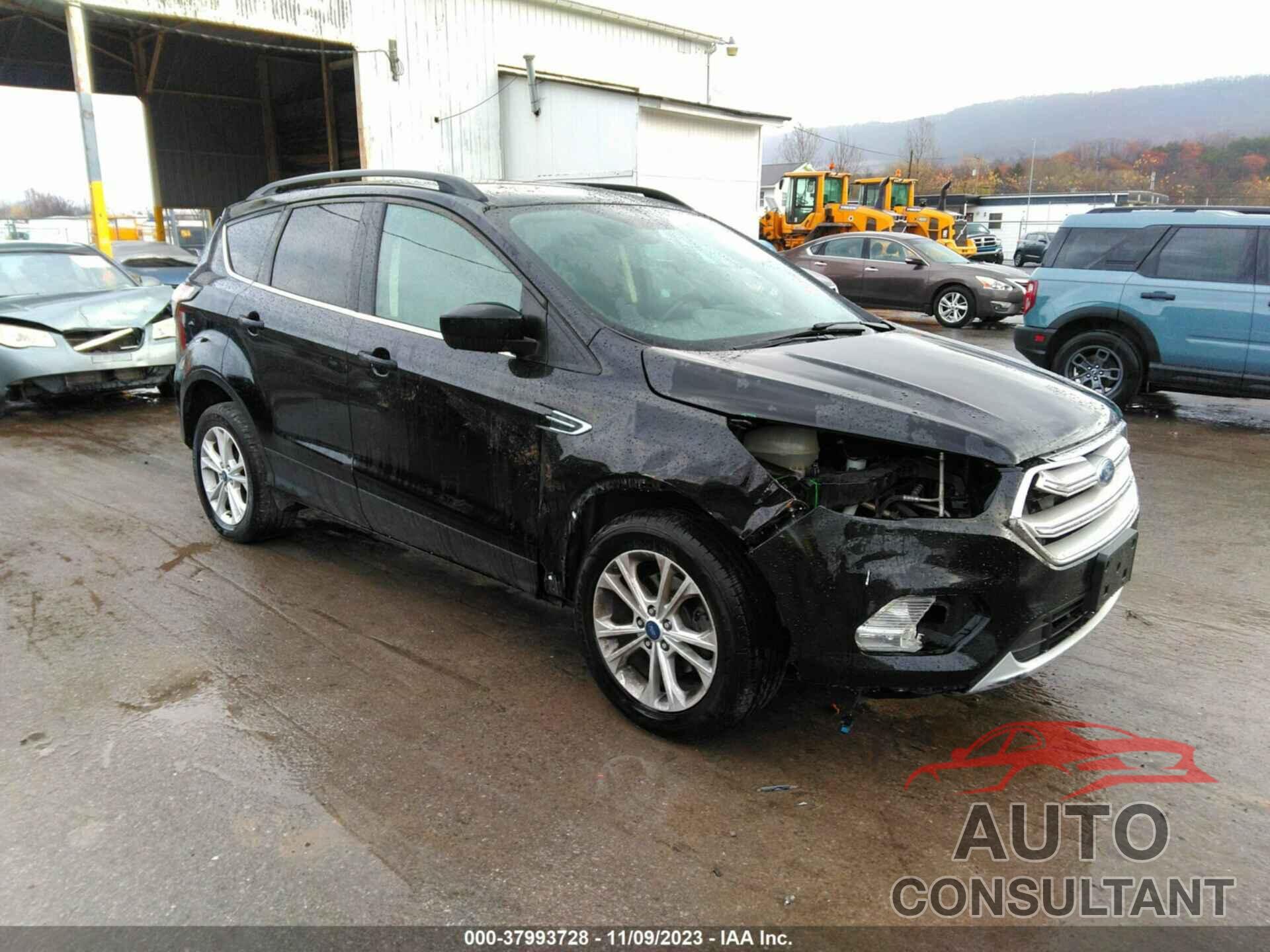 FORD ESCAPE 2018 - 1FMCU0GD7JUB38554