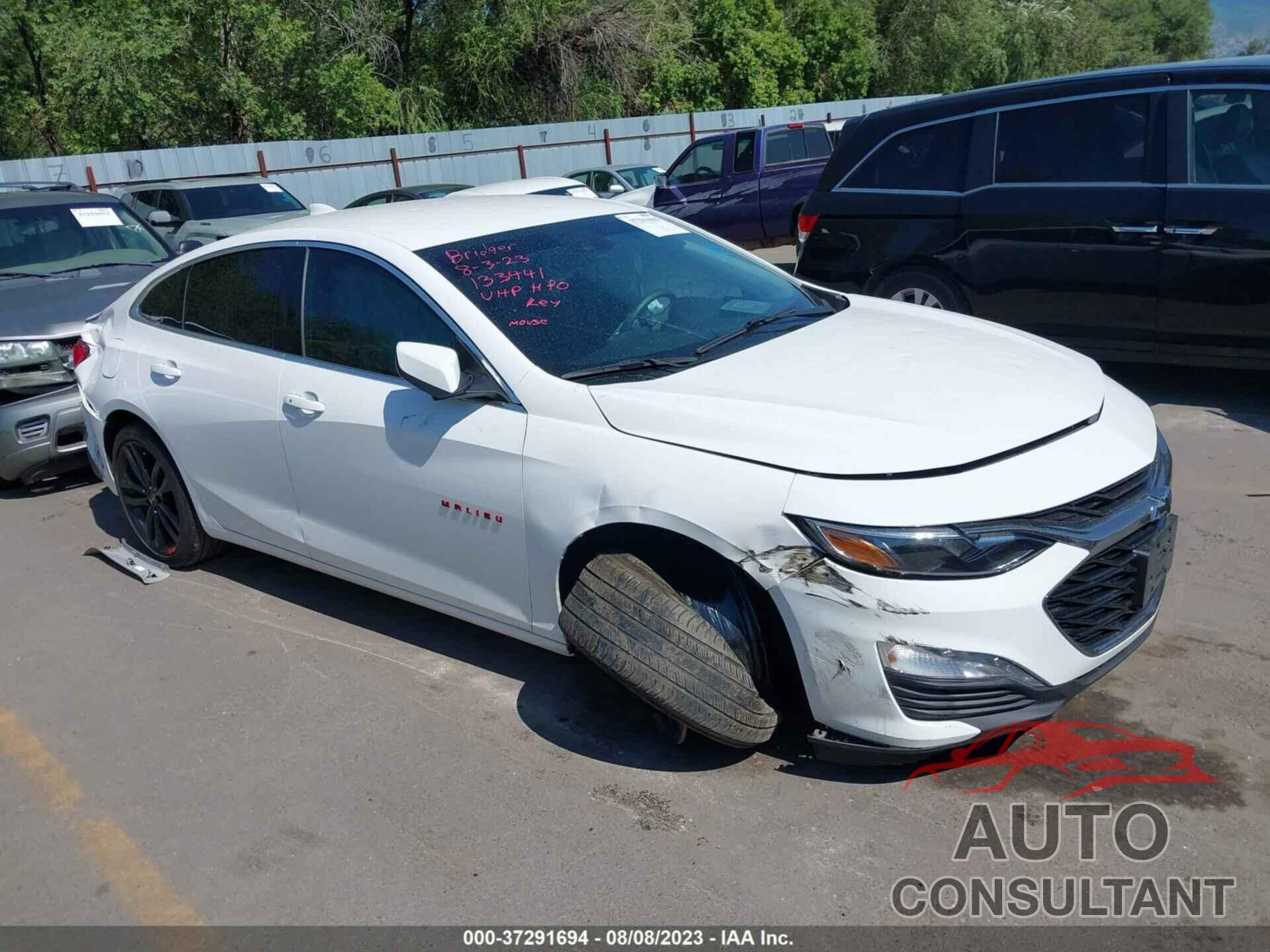 CHEVROLET MALIBU 2020 - 1G1ZD5STXLF133441