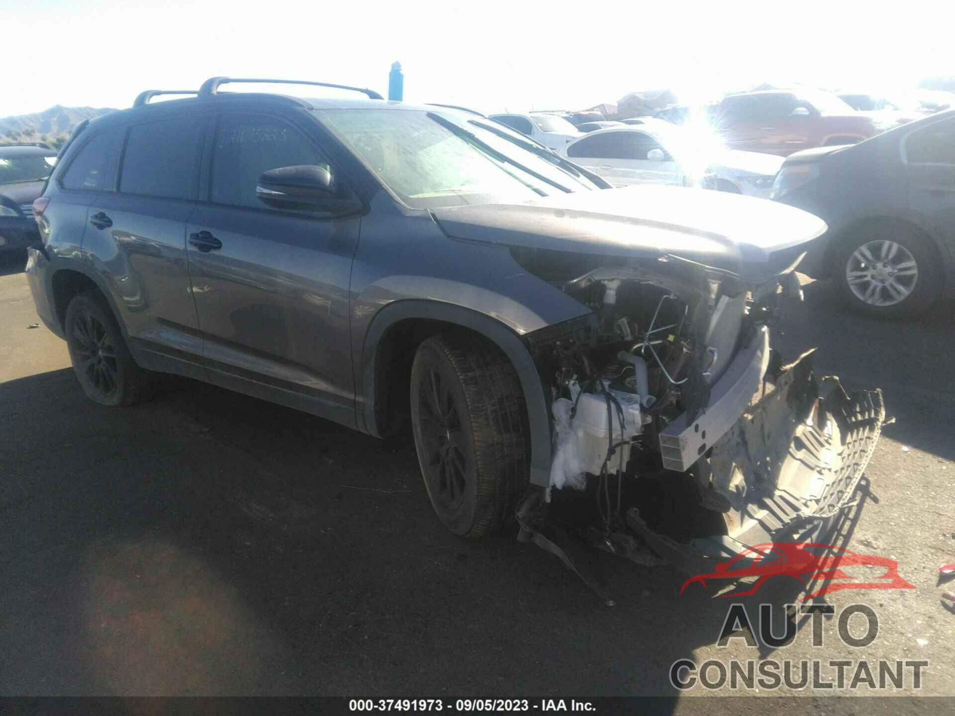 TOYOTA HIGHLANDER 2019 - 5TDKZRFHXKS324492