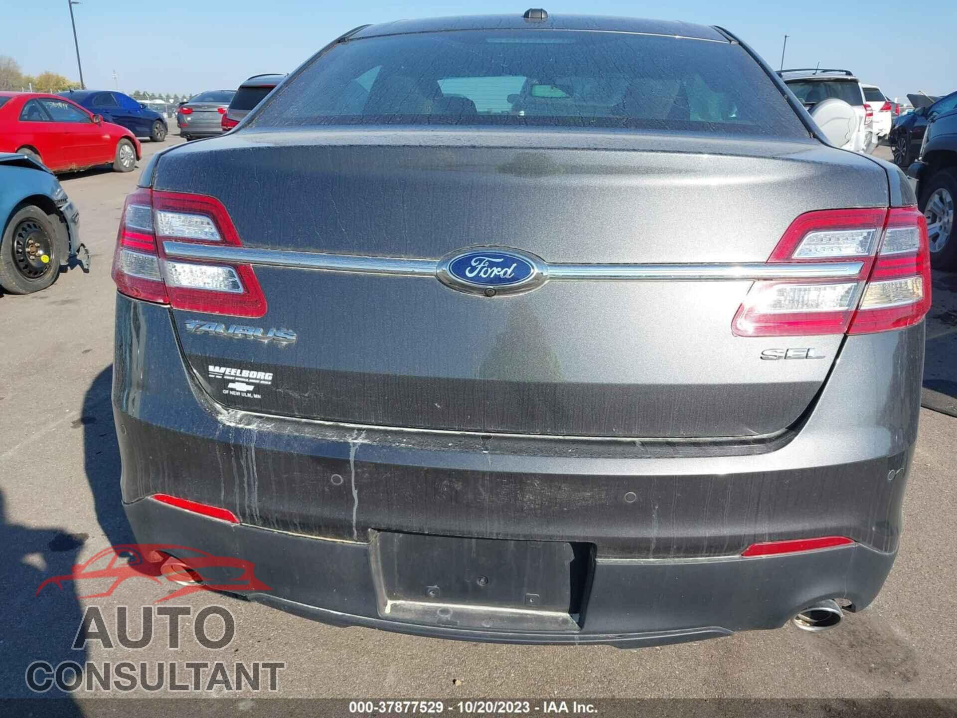 FORD TAURUS 2017 - 1FAHP2E87HG128141