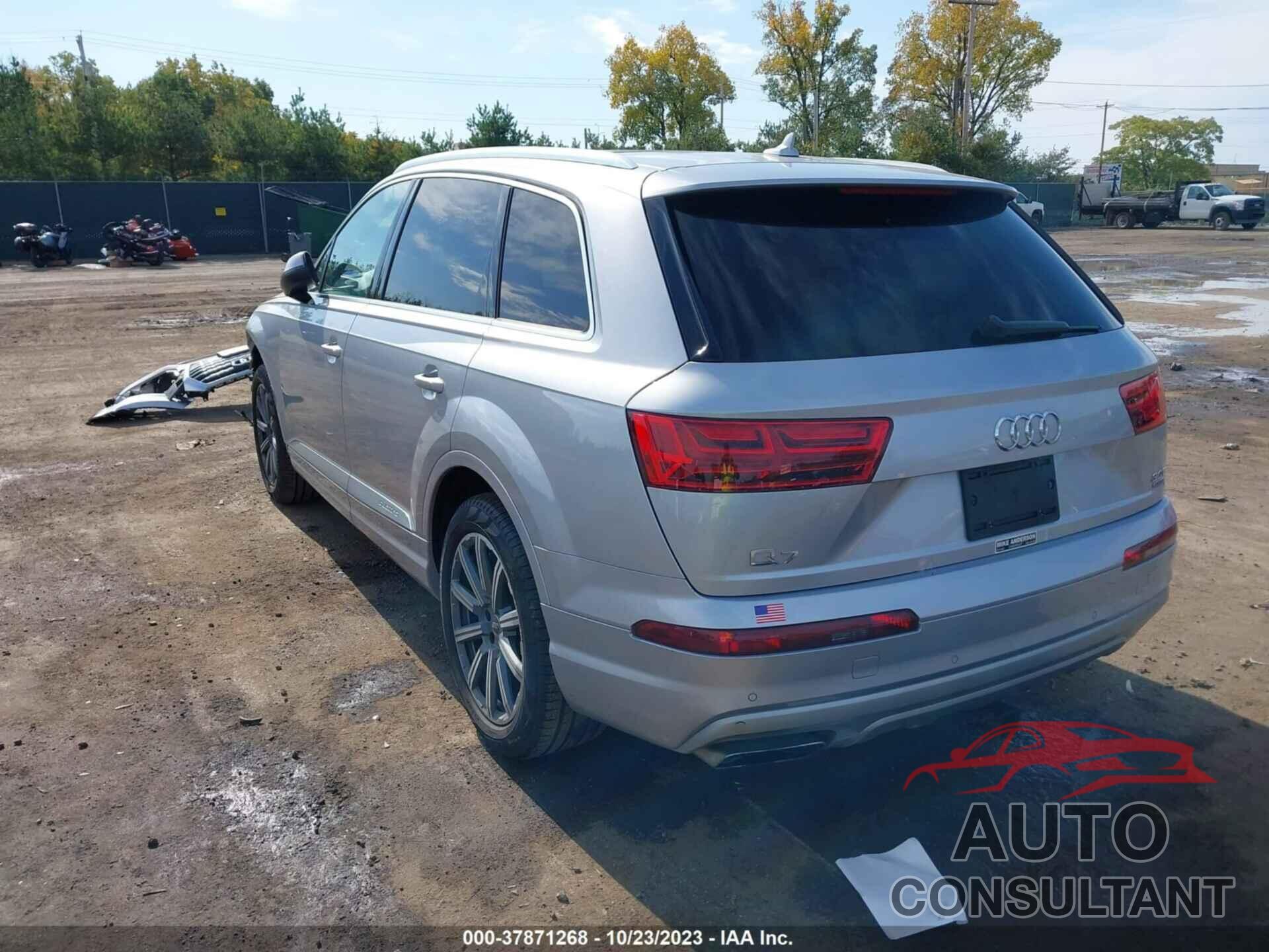 AUDI Q7 2018 - WA1AAAF72JD046459