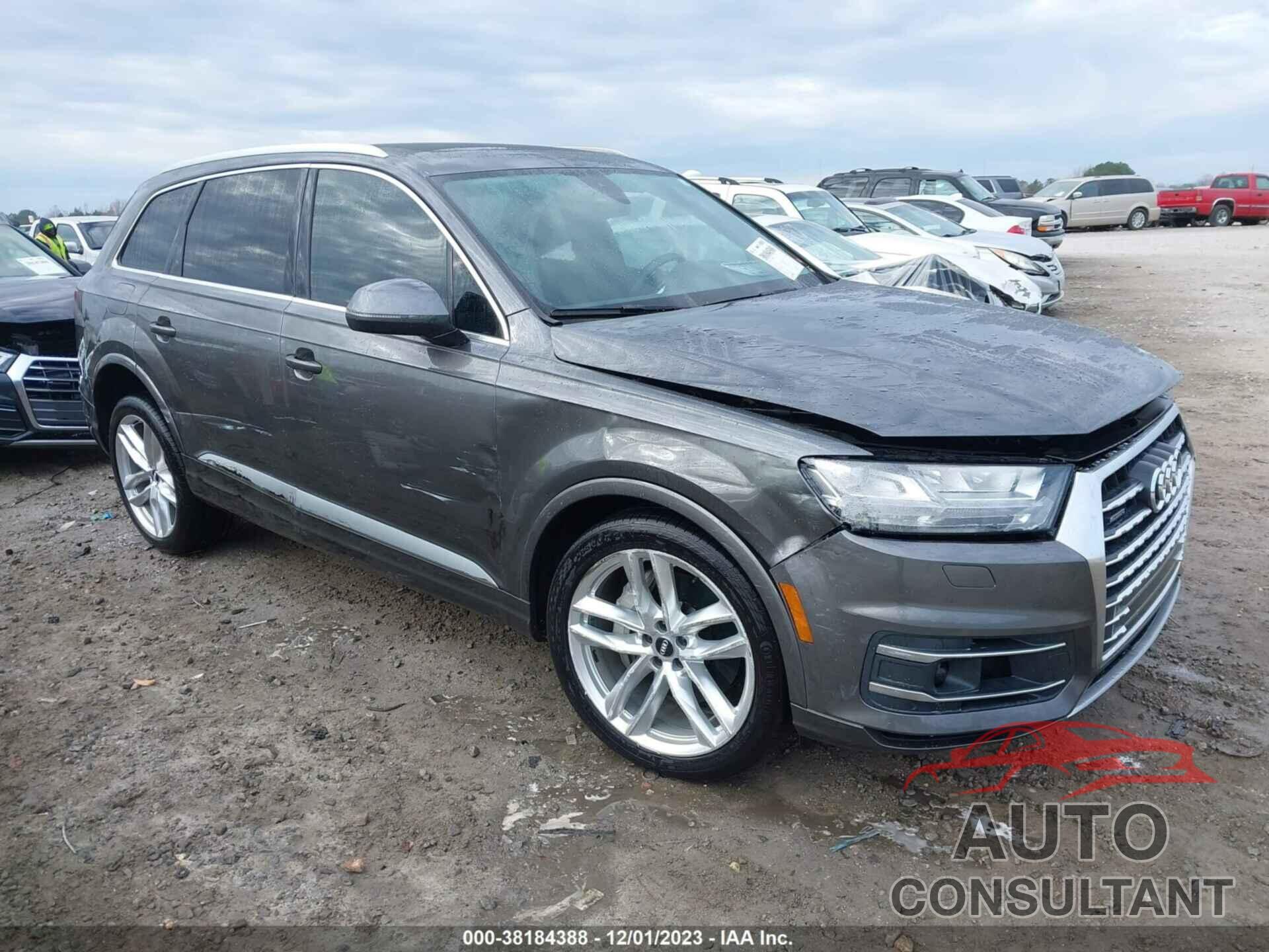 AUDI Q7 2018 - WA1VAAF70JD048583