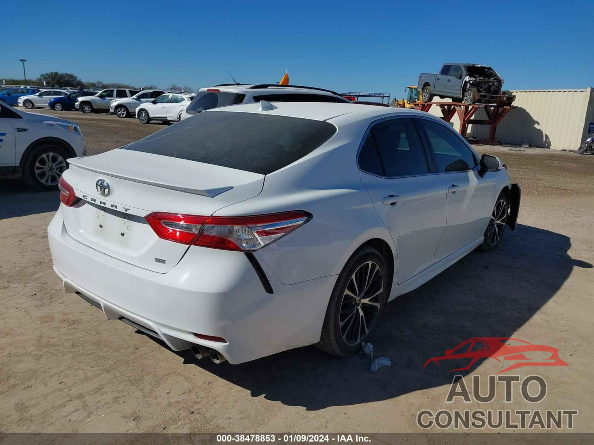 TOYOTA CAMRY 2020 - 4T1G11AK2LU366441