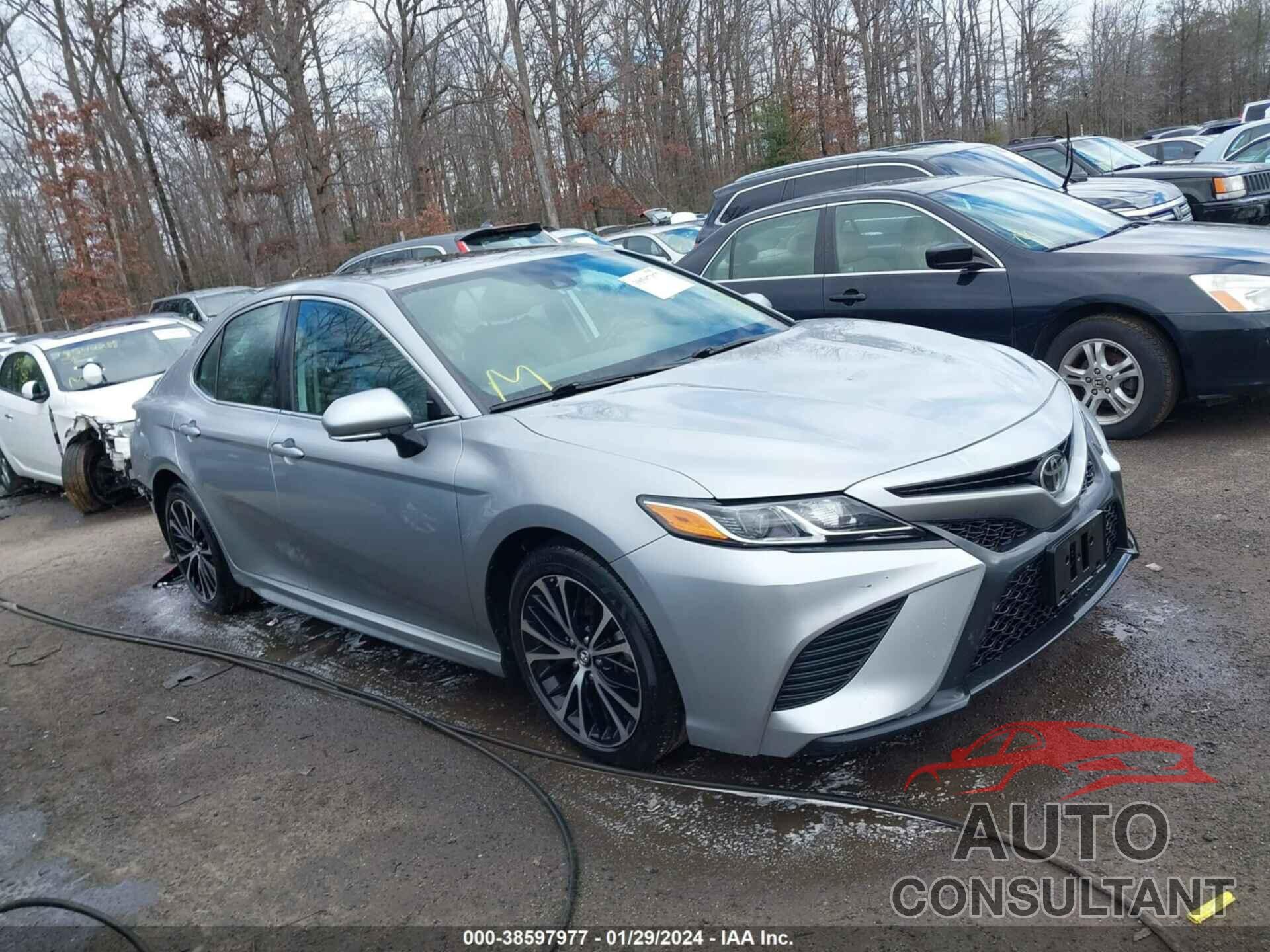 TOYOTA CAMRY 2019 - 4T1B11HK1KU785895