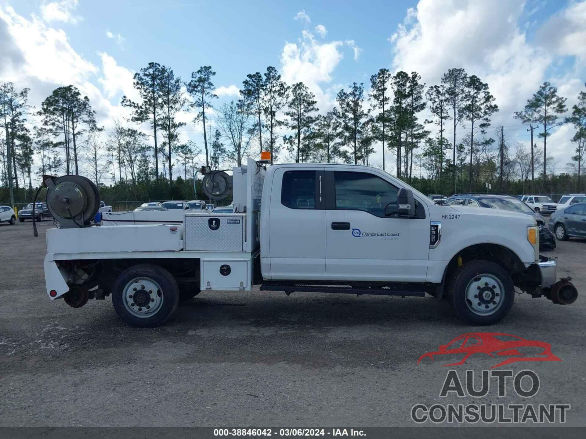 FORD F-350 2017 - 1FD7X3B6XHEC56668