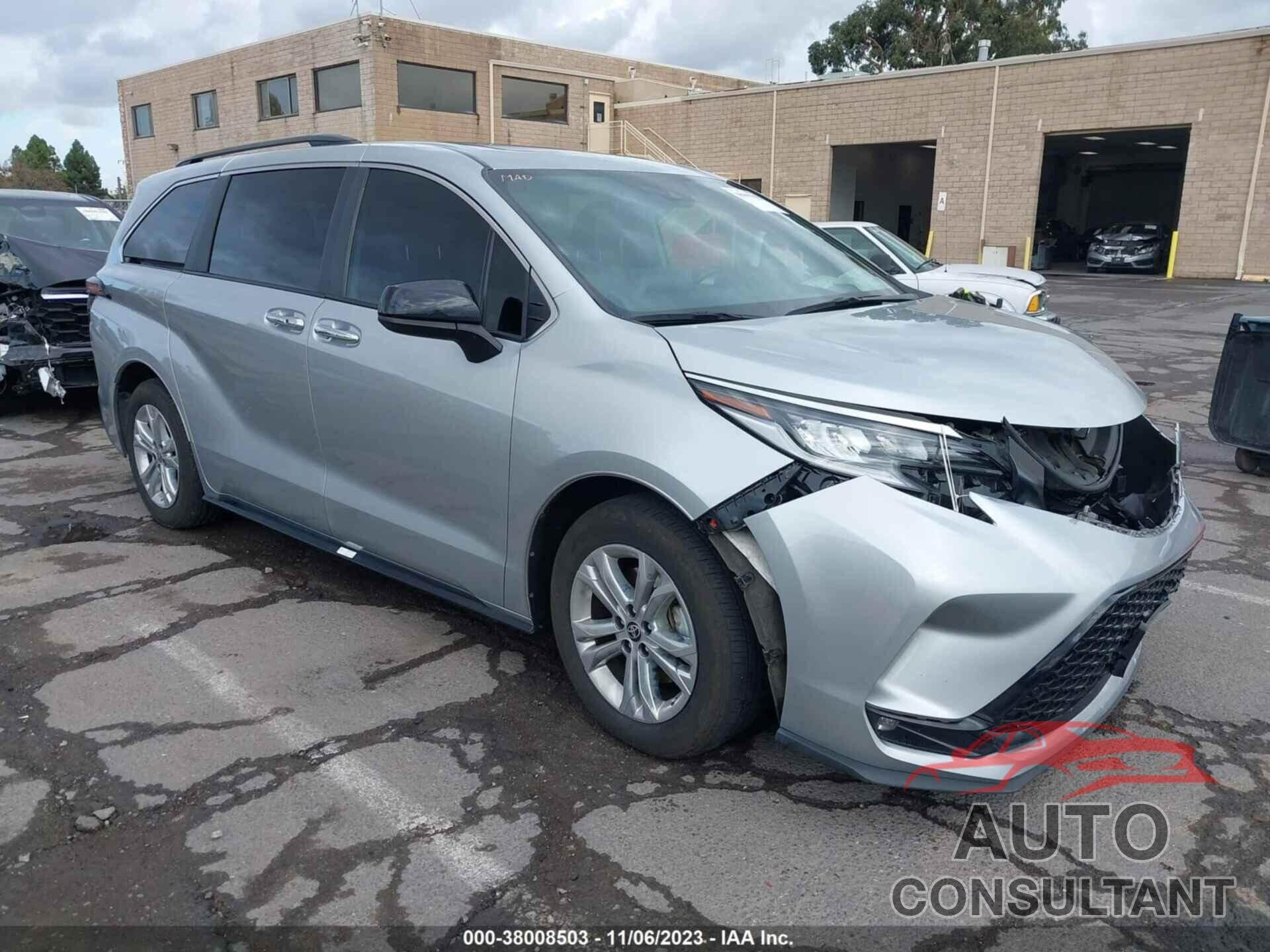 TOYOTA SIENNA 2022 - 5TDDSKFC6NS064606