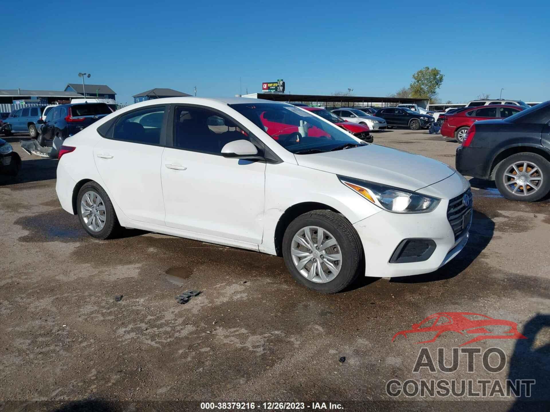 HYUNDAI ACCENT 2018 - 3KPC24A38JE021033