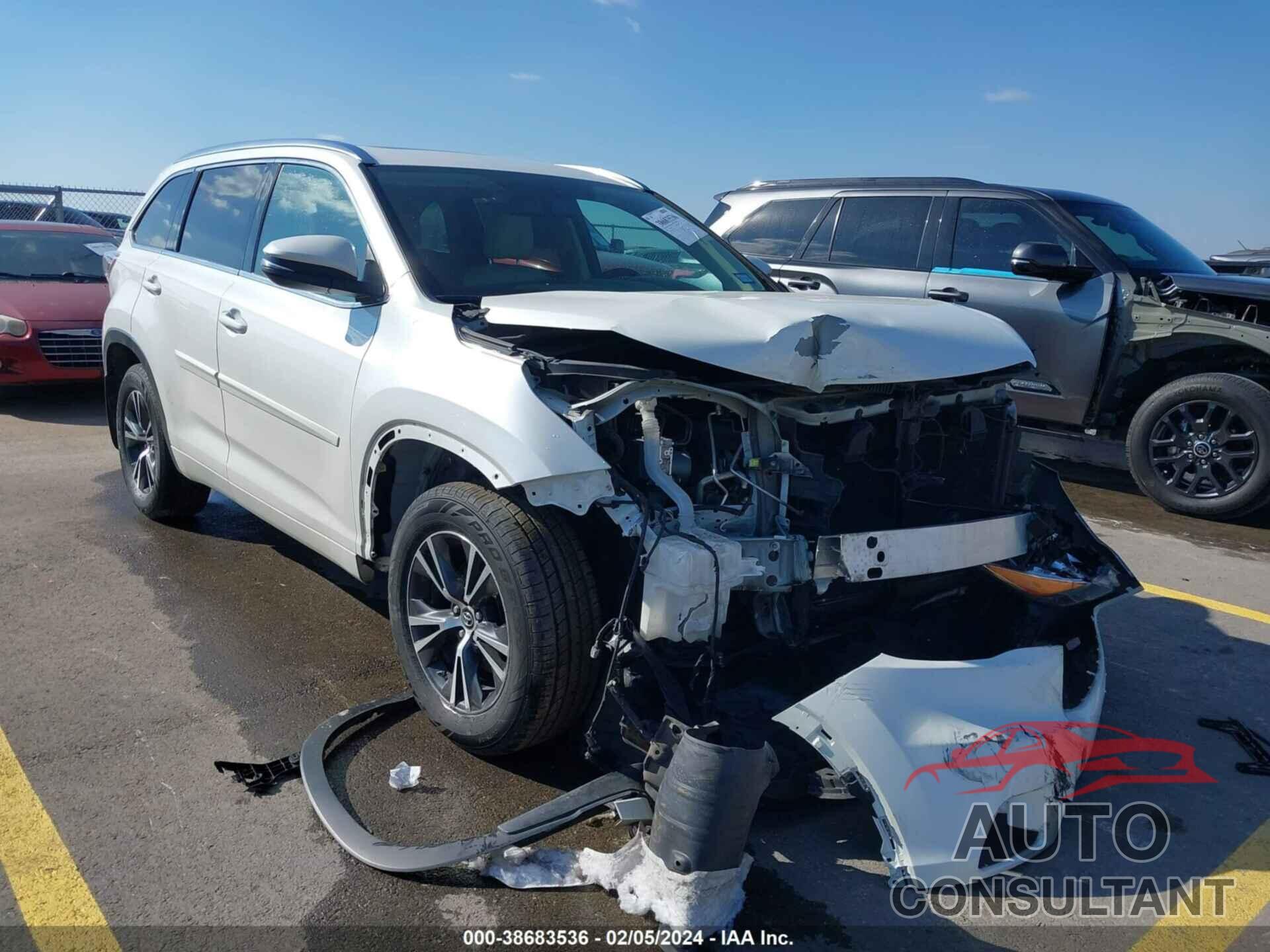 TOYOTA HIGHLANDER 2016 - 5TDKKRFH2GS186099