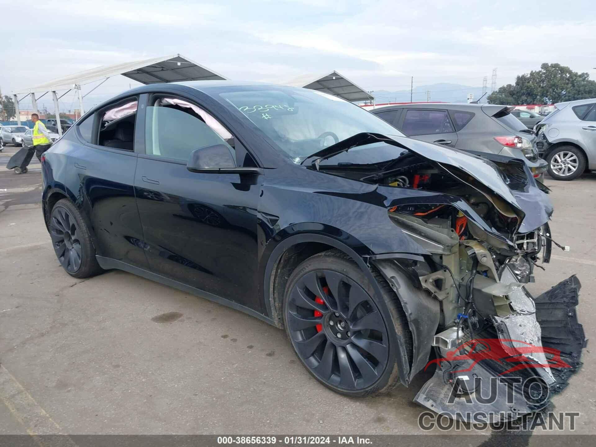 TESLA MODEL Y 2023 - 7SAYGDEF5PF788548