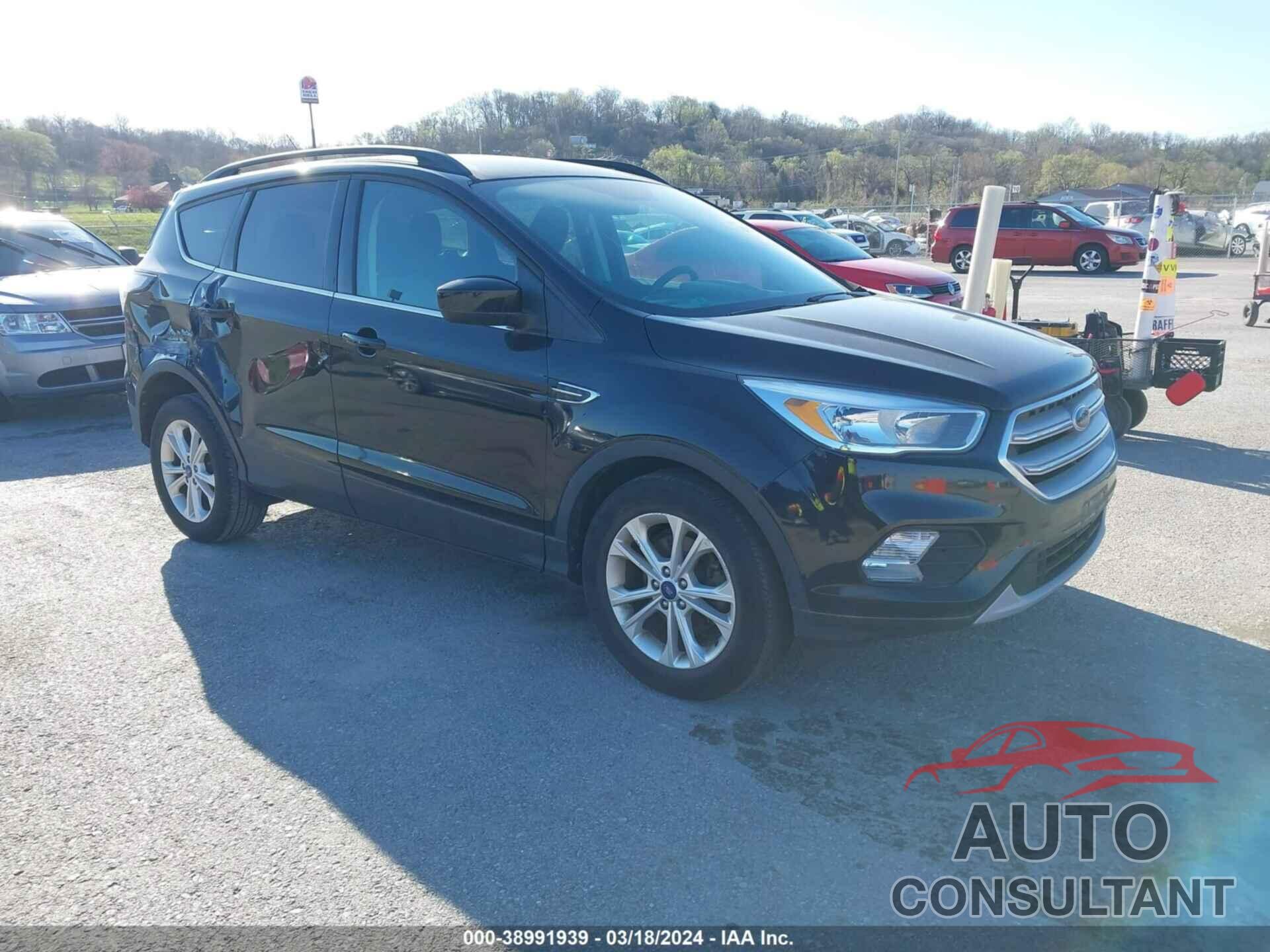 FORD ESCAPE 2018 - 1FMCU0GD1JUA87021