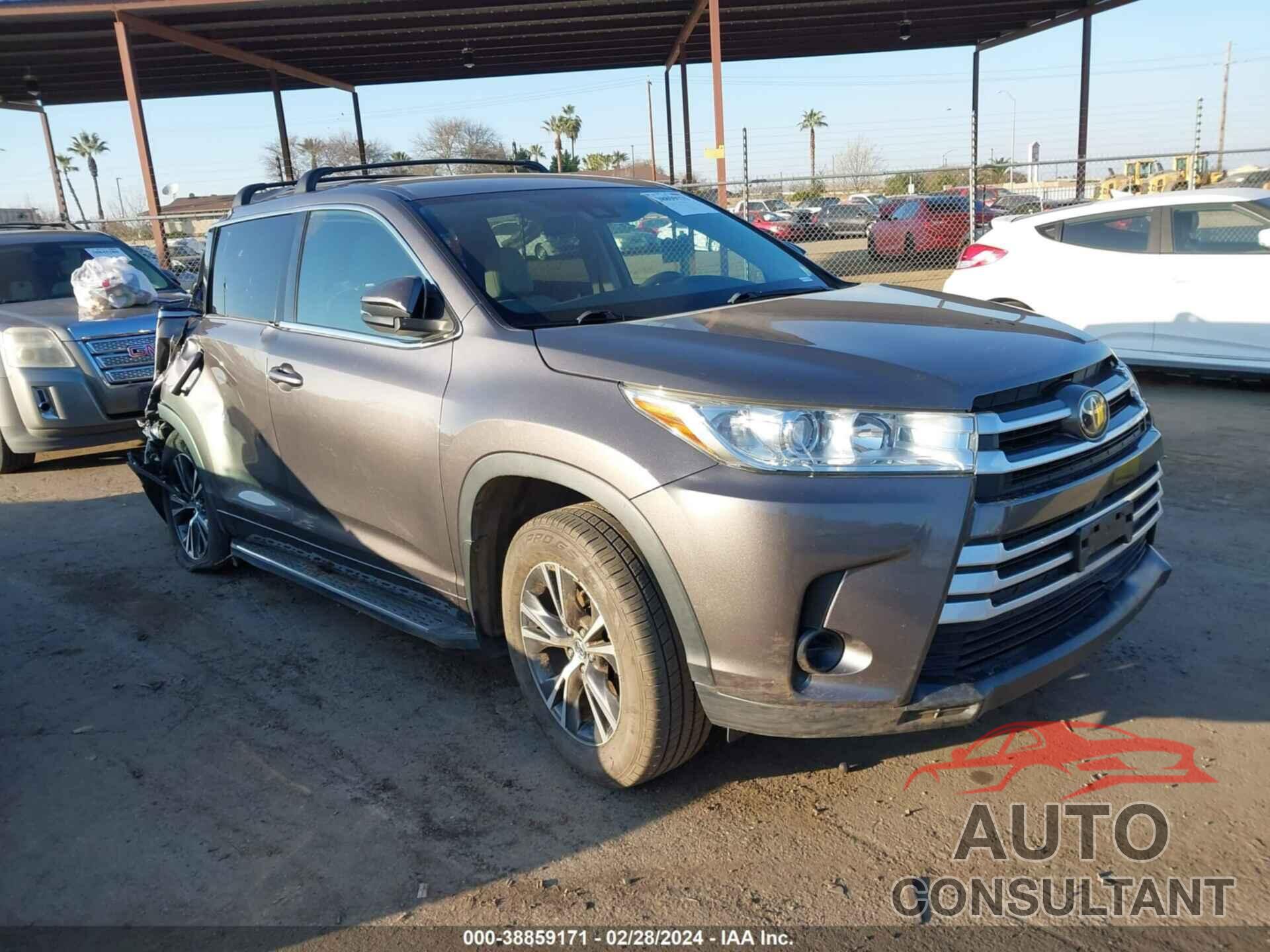 TOYOTA HIGHLANDER 2017 - 5TDBZRFH7HS374520