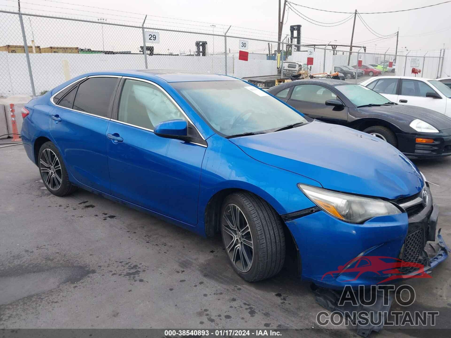 TOYOTA CAMRY 2016 - 4T1BF1FK8GU510889