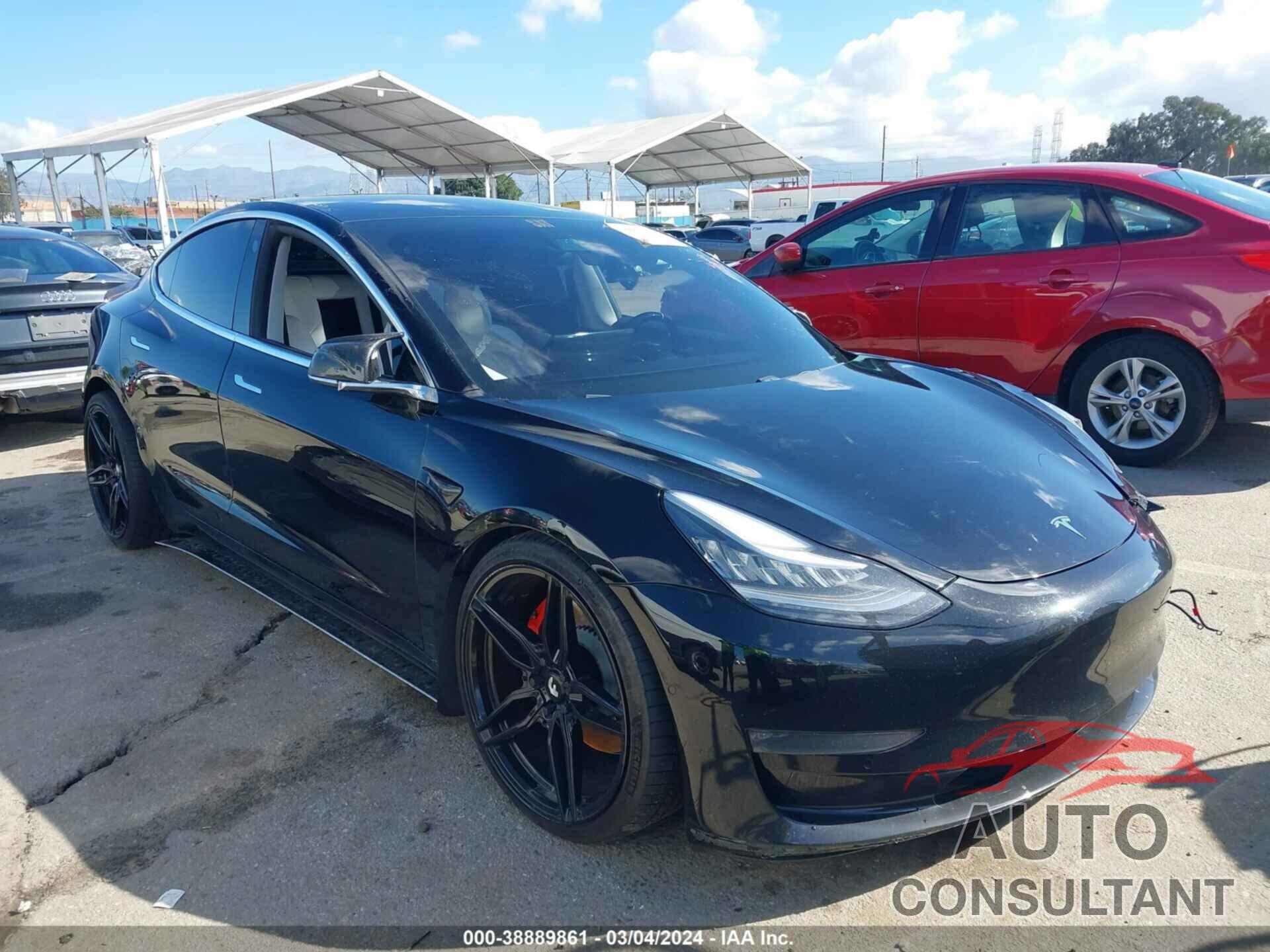 TESLA MODEL 3 2019 - 5YJ3E1EB3KF498018