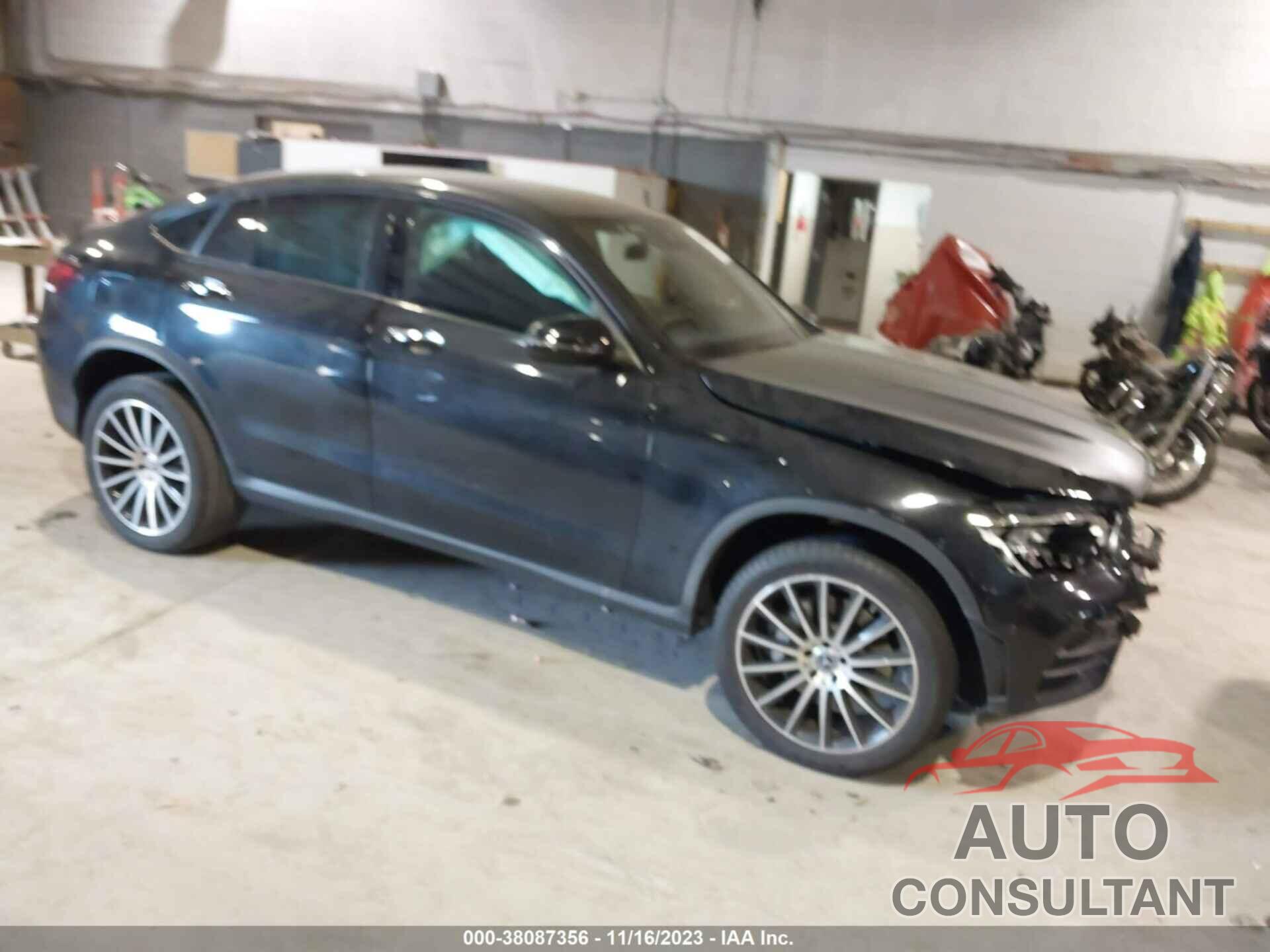 MERCEDES-BENZ GLC 300 2023 - W1N0J8EB0PG127623