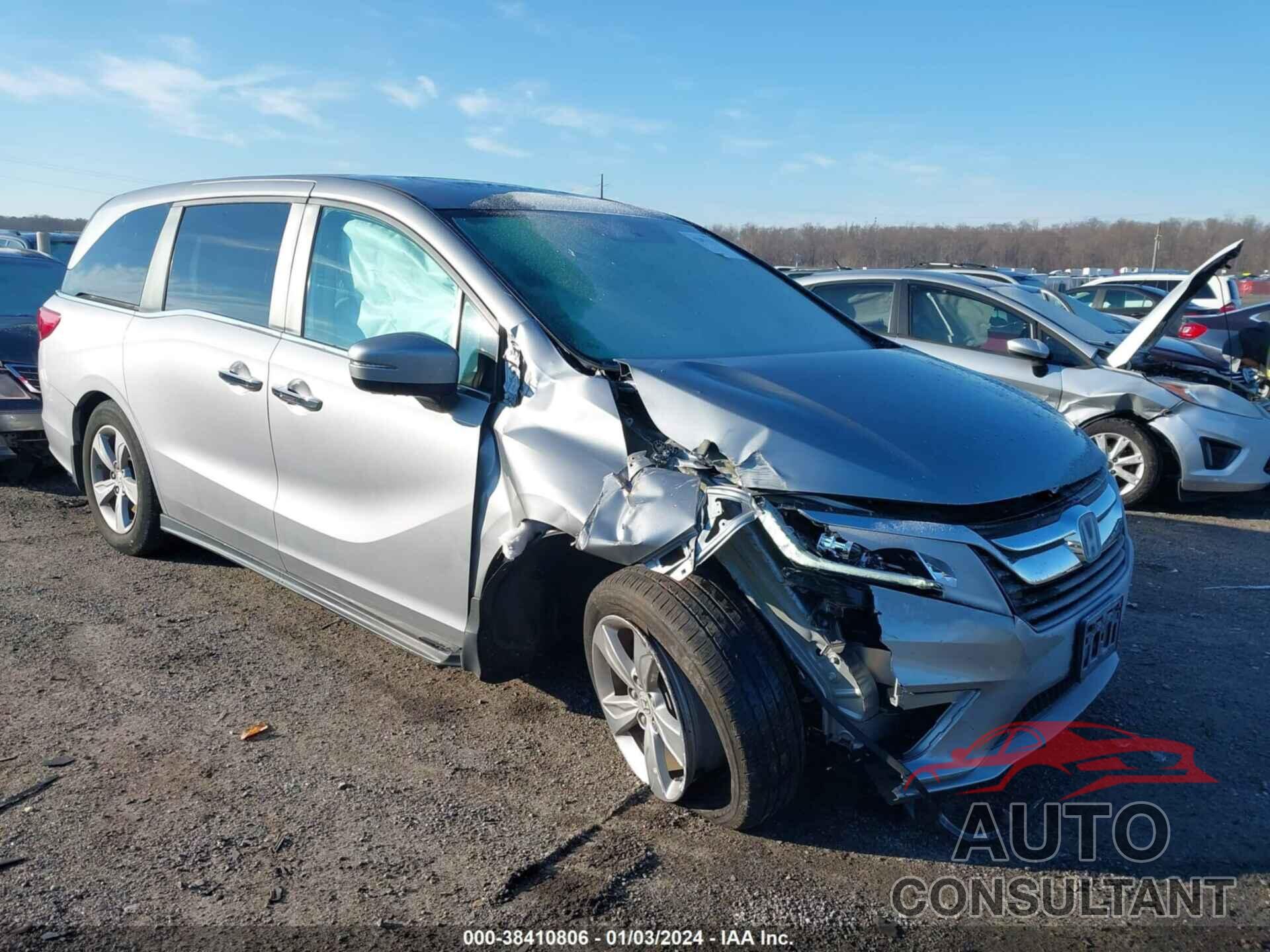 HONDA ODYSSEY 2018 - 5FNRL6H75JB071748