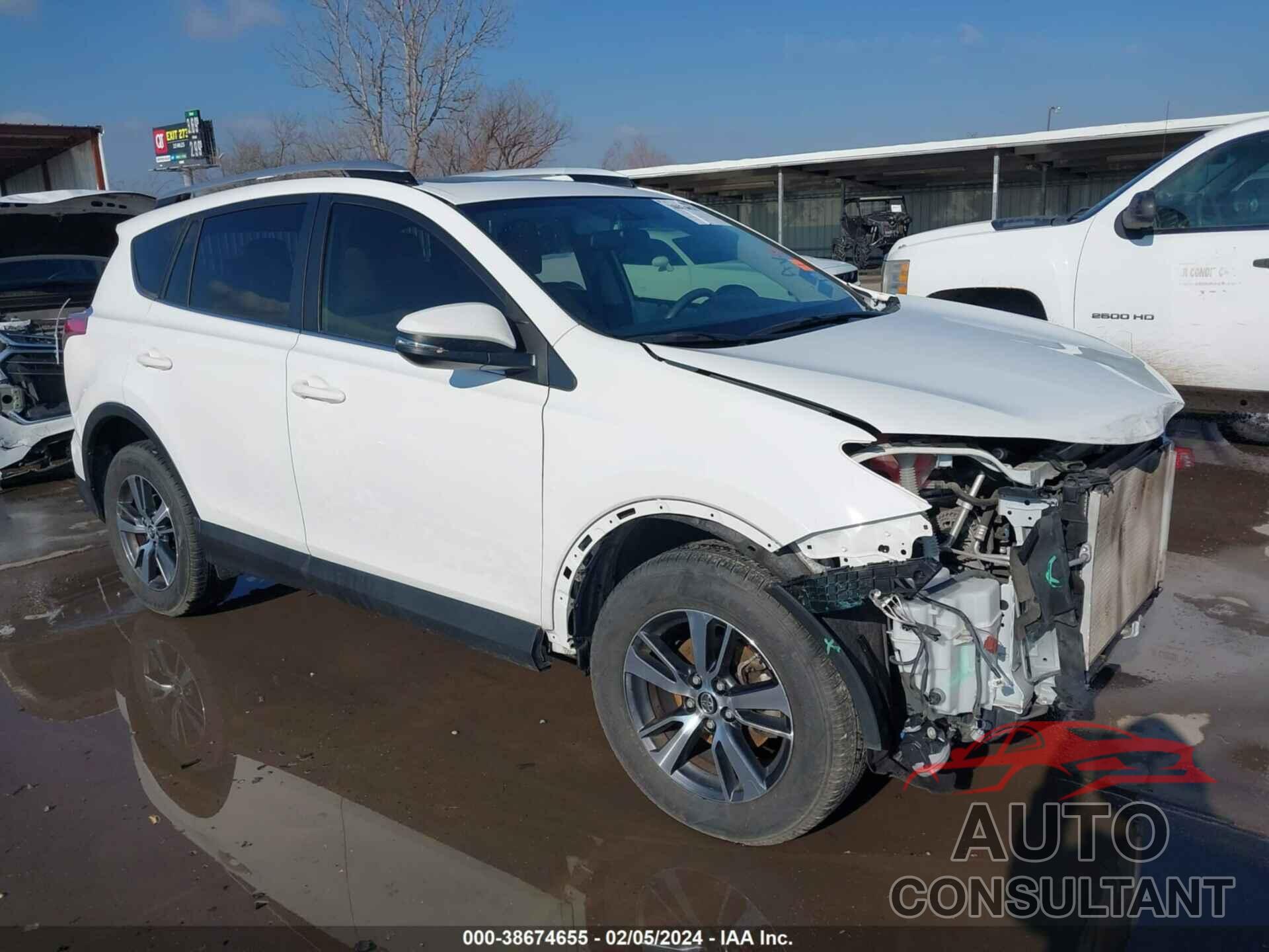 TOYOTA RAV4 2016 - JTMWFREV8GJ098152