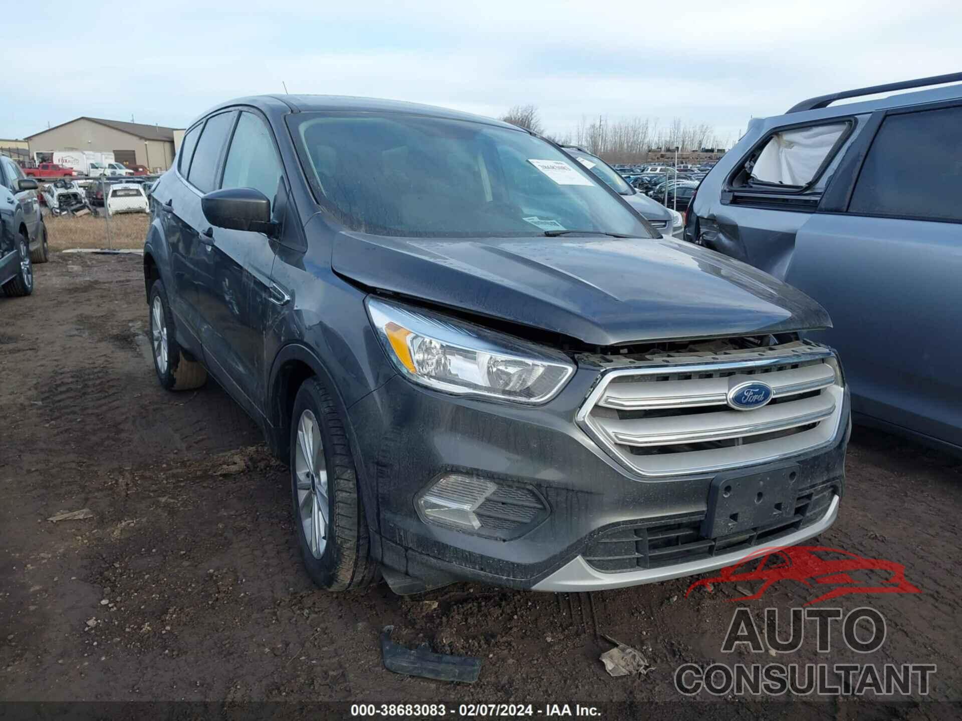 FORD ESCAPE 2017 - 1FMCU9GD2HUC36700