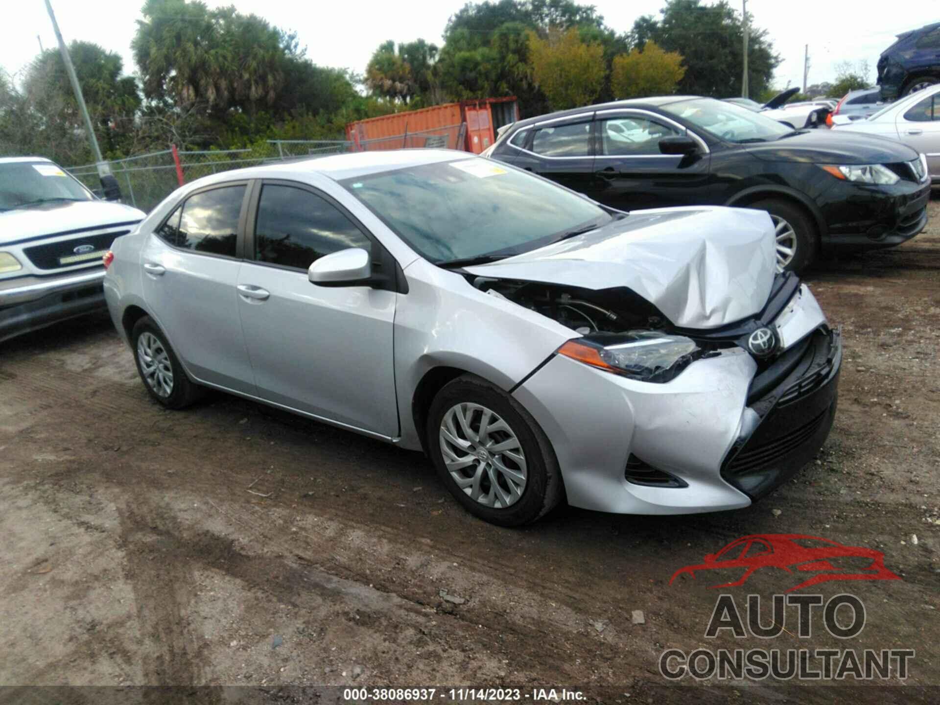 TOYOTA COROLLA 2018 - 2T1BURHE0JC980371