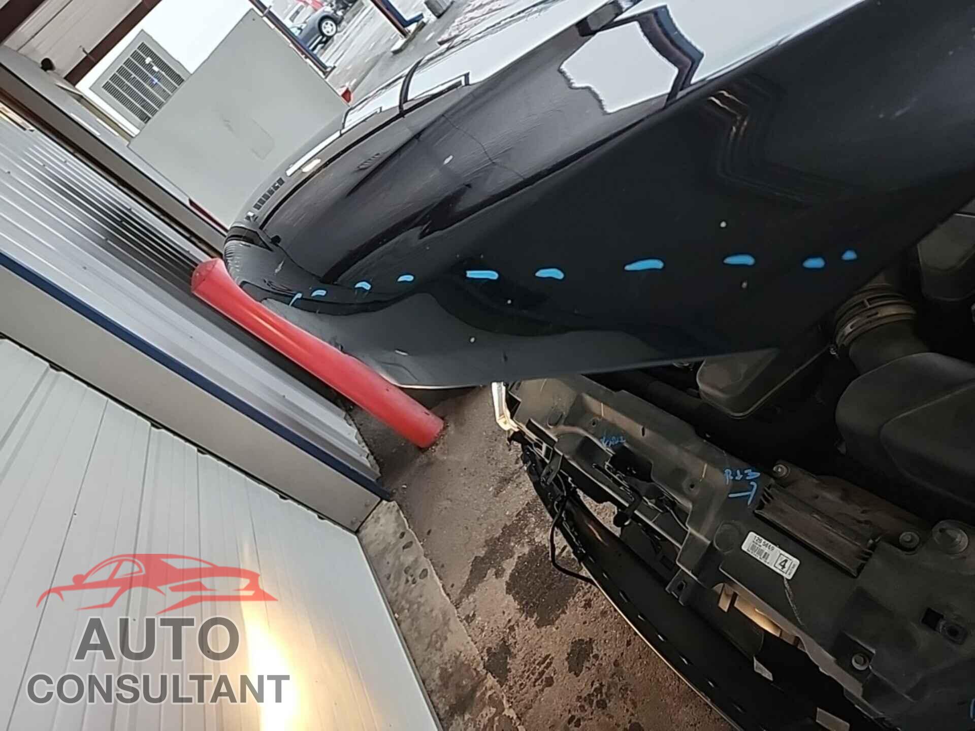FORD TAURUS 2017 - 1FAHP2E88HG127077