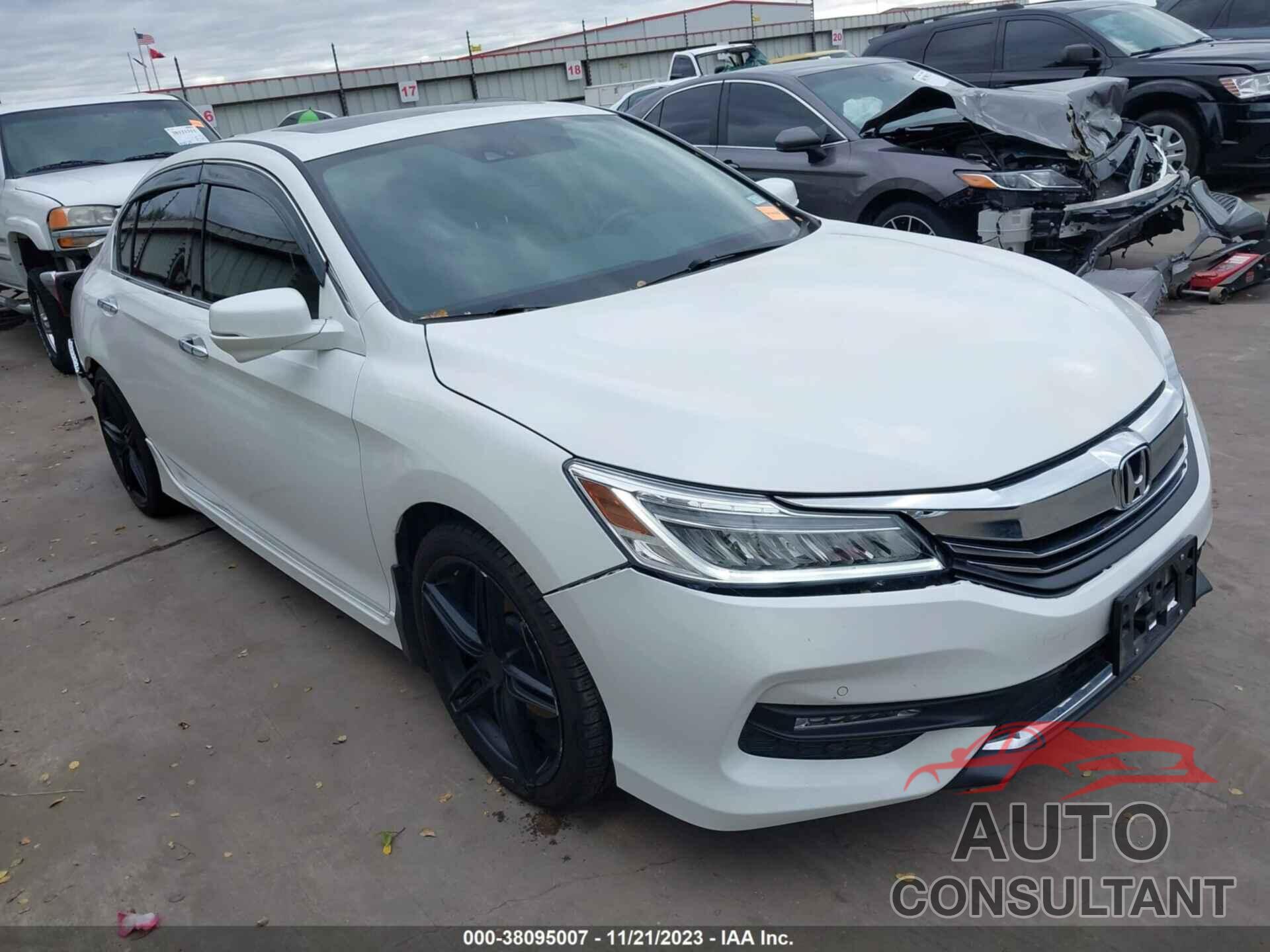 HONDA ACCORD 2017 - 1HGCR3F90HA007161