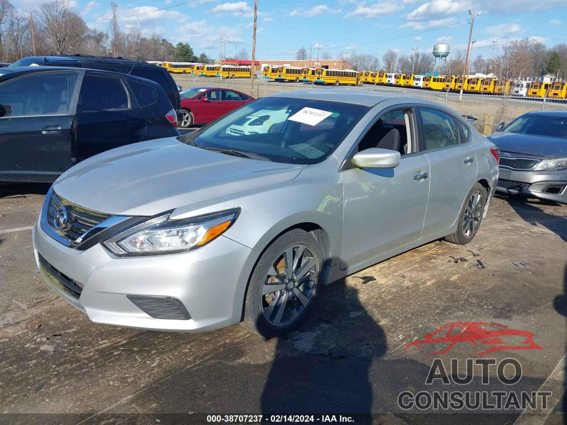 NISSAN ALTIMA 2017 - 1N4AL3AP8HC125594