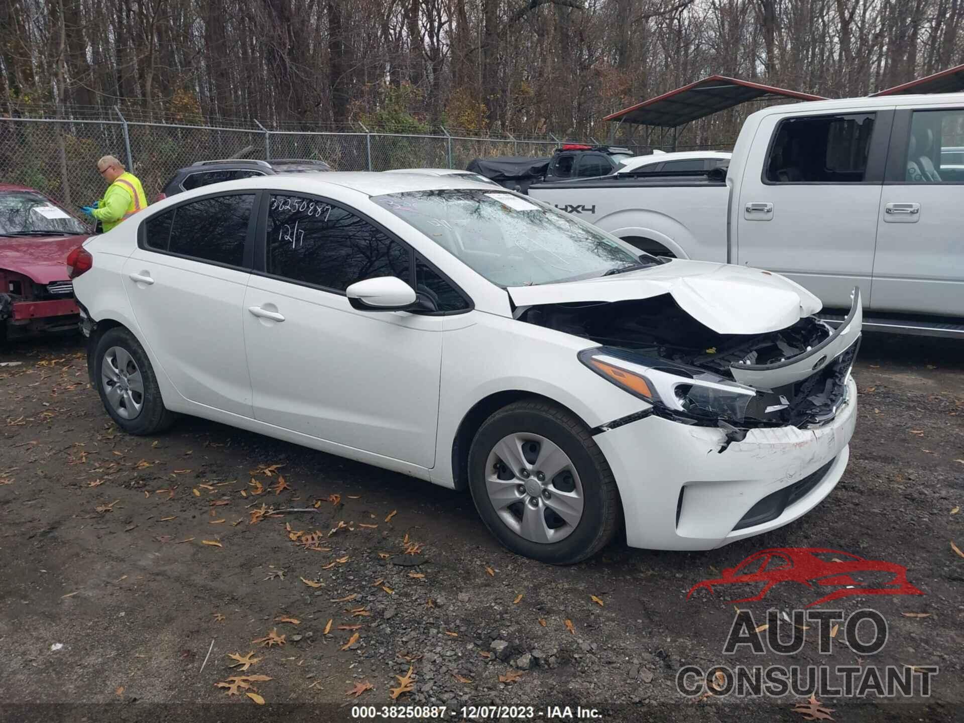 KIA FORTE 2017 - 3KPFK4A76HE082567