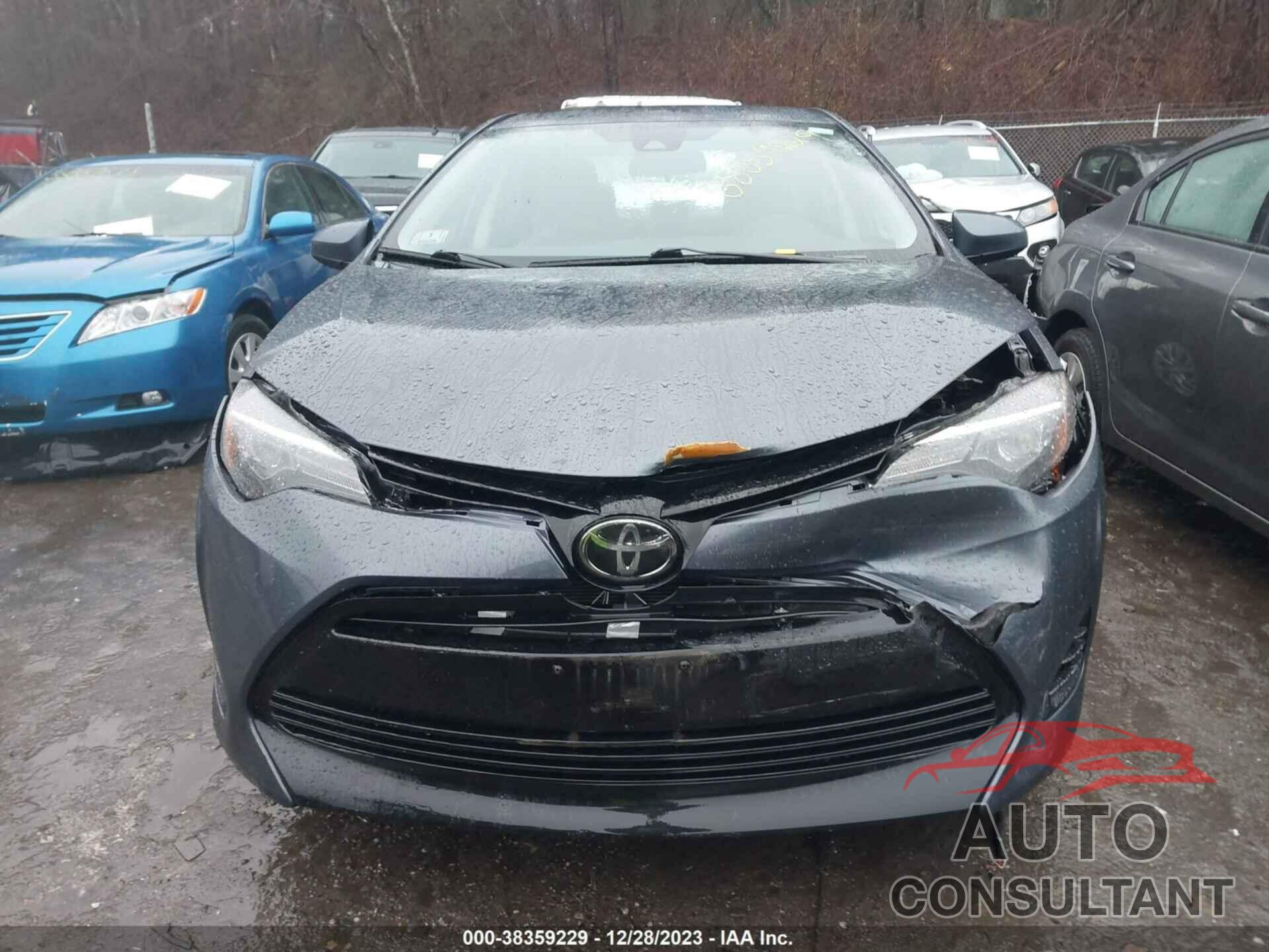 TOYOTA COROLLA 2018 - 5YFBURHE0JP814965