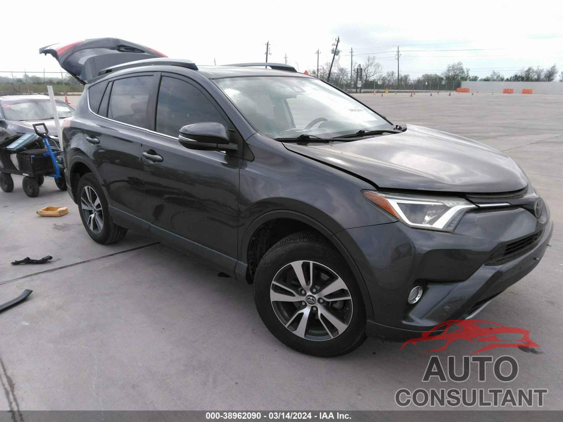 TOYOTA RAV4 2018 - JTMWFREV6JJ166360