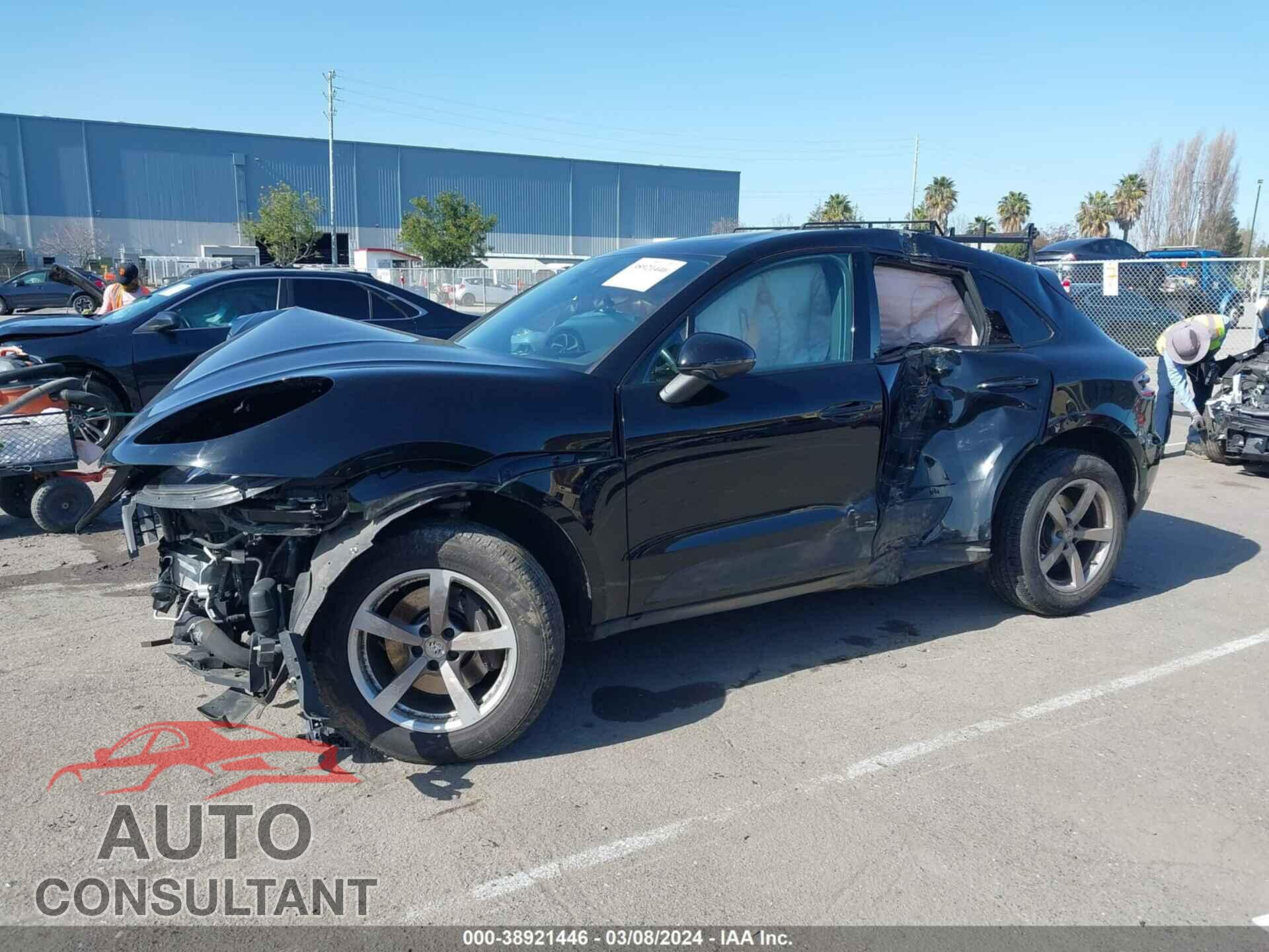 PORSCHE MACAN 2018 - WP1AA2A59JLB09921