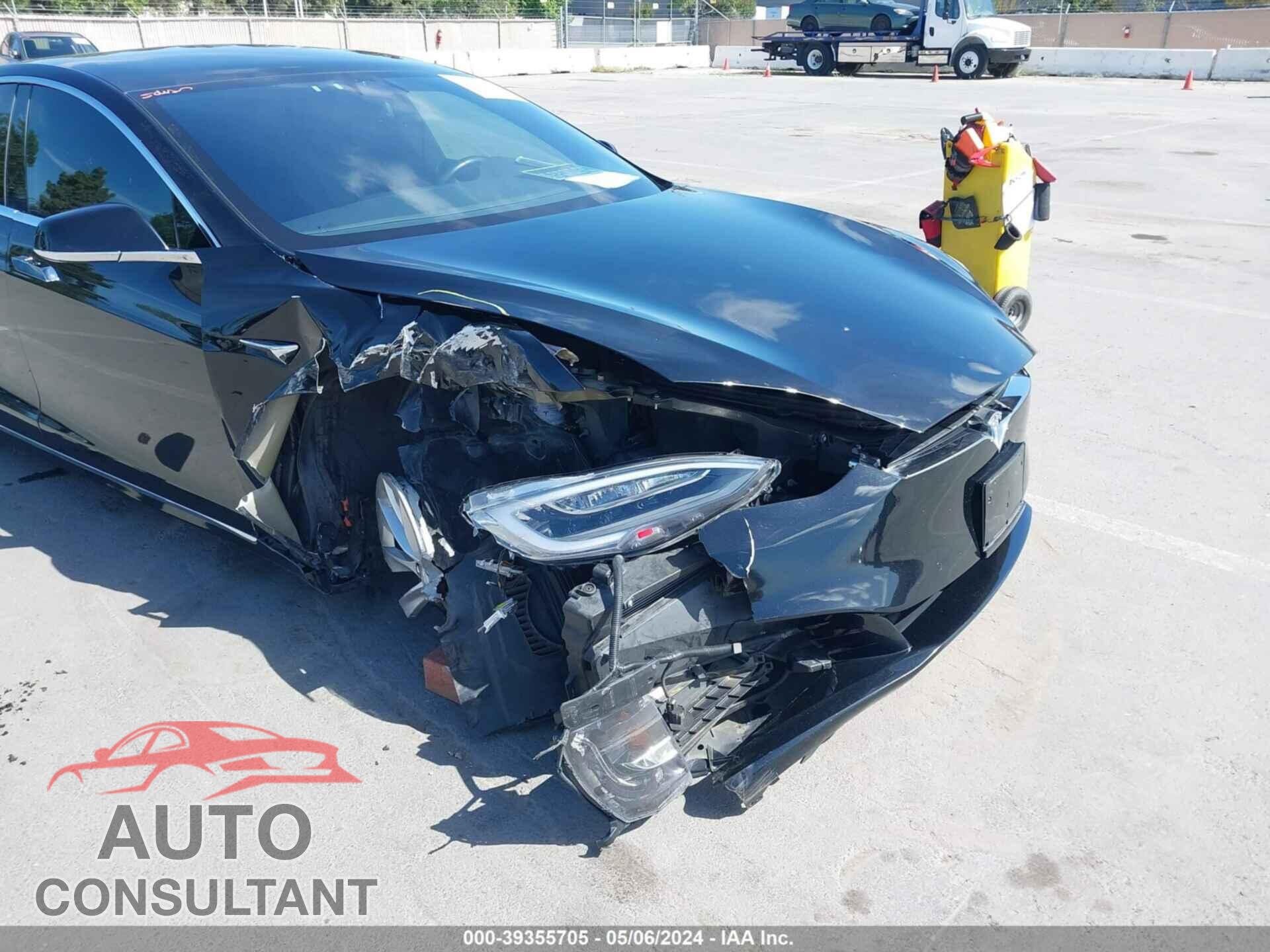 TESLA MODEL S 2018 - 5YJSA1E24JF281678
