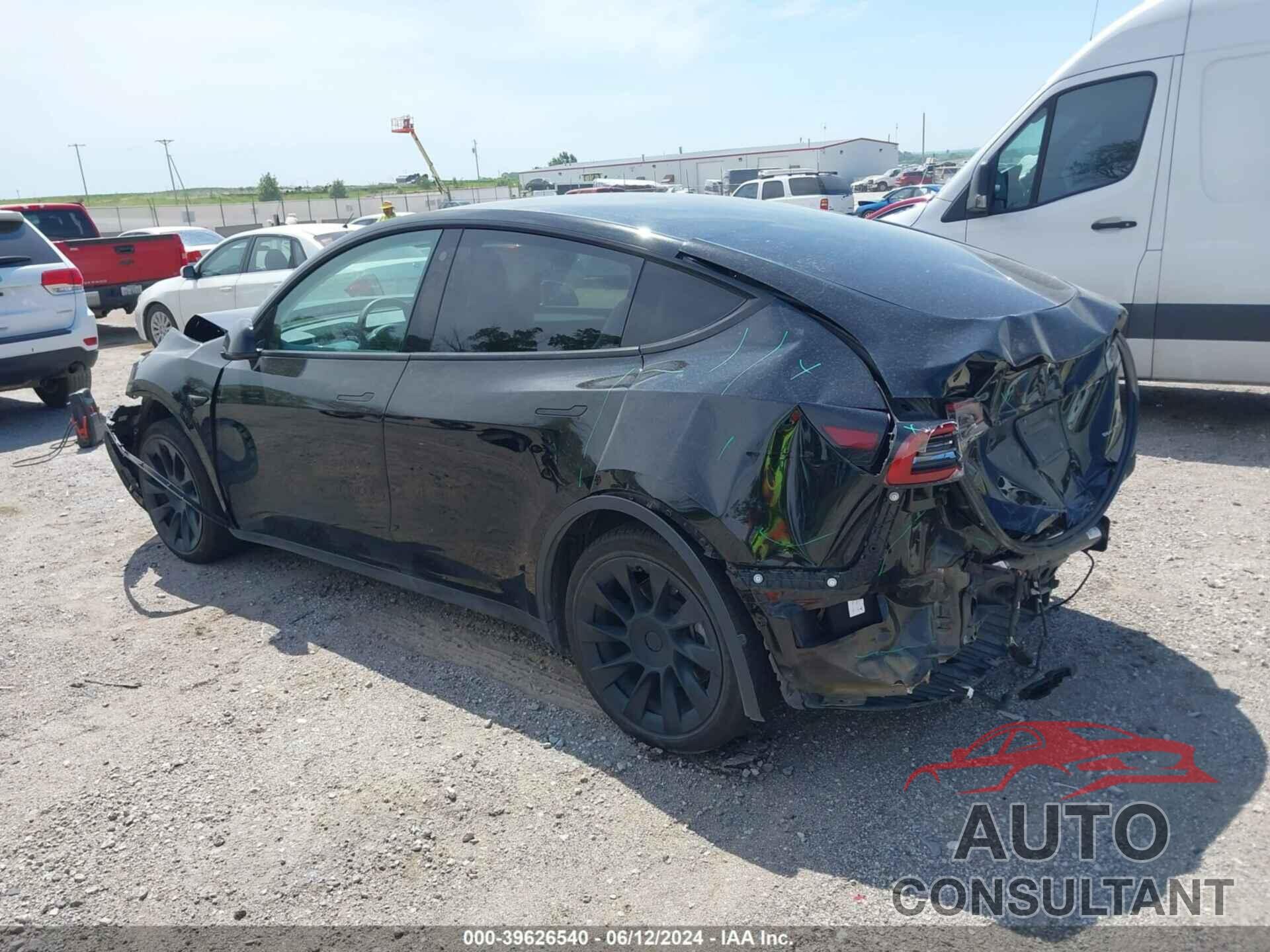 TESLA MODEL Y 2022 - 7SAYGAEE0NF575669