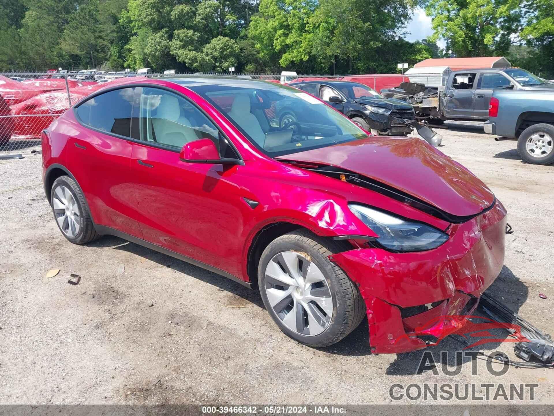 TESLA MODEL Y 2024 - 7SAYGDEE9RA284365