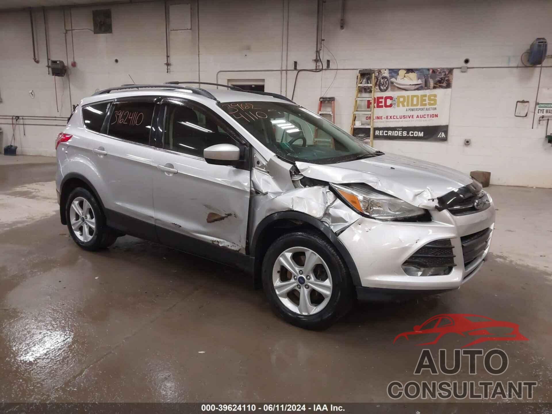 FORD ESCAPE 2016 - 1FMCU9G98GUC03467