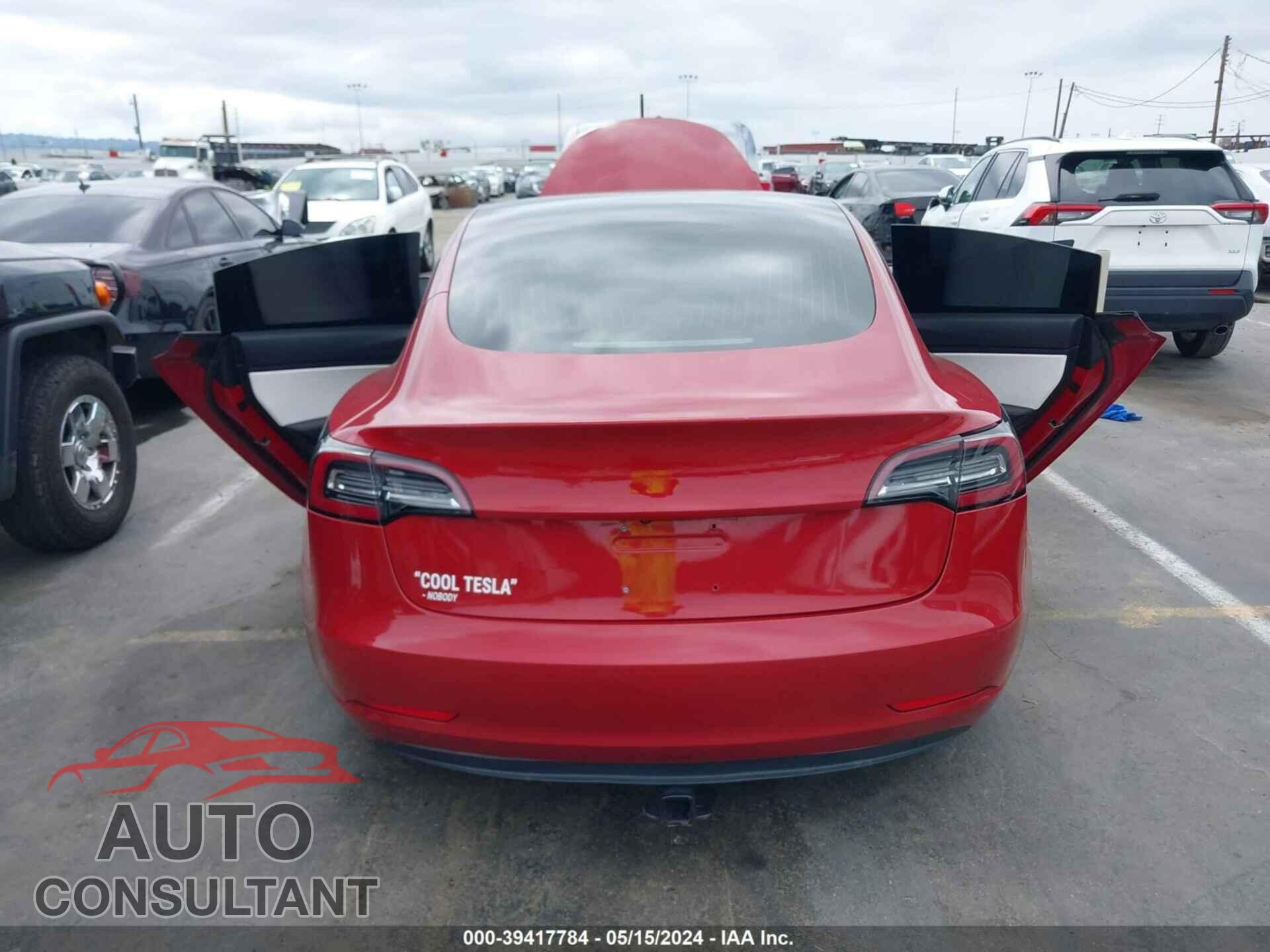 TESLA MODEL 3 2018 - 5YJ3E1EB0JF085844