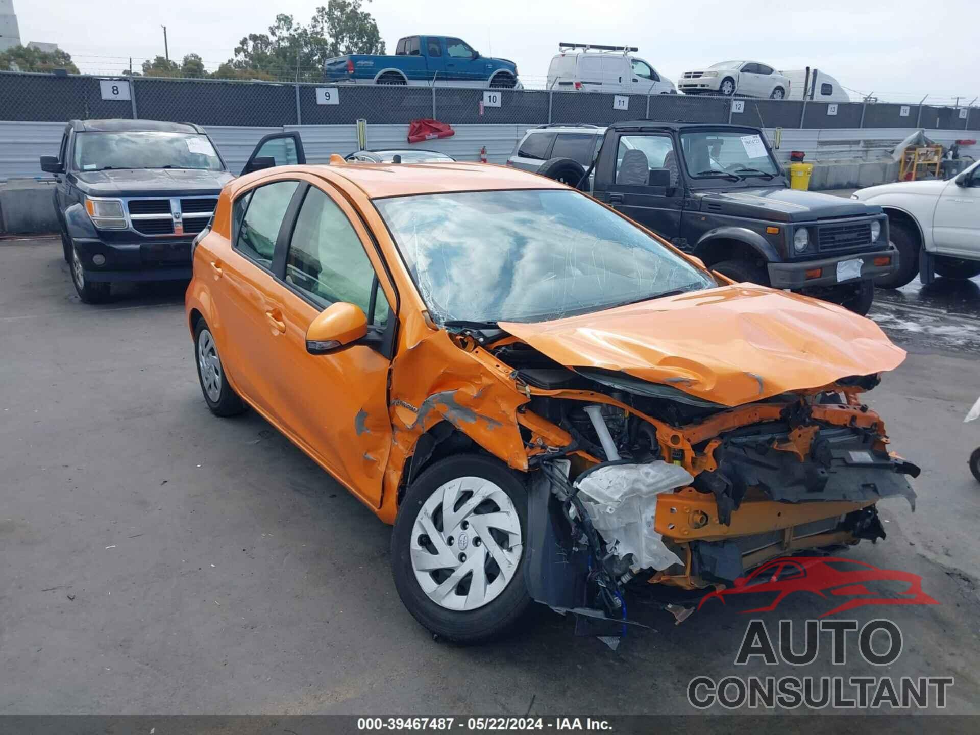 TOYOTA PRIUS C 2016 - JTDKDTB34G1138621