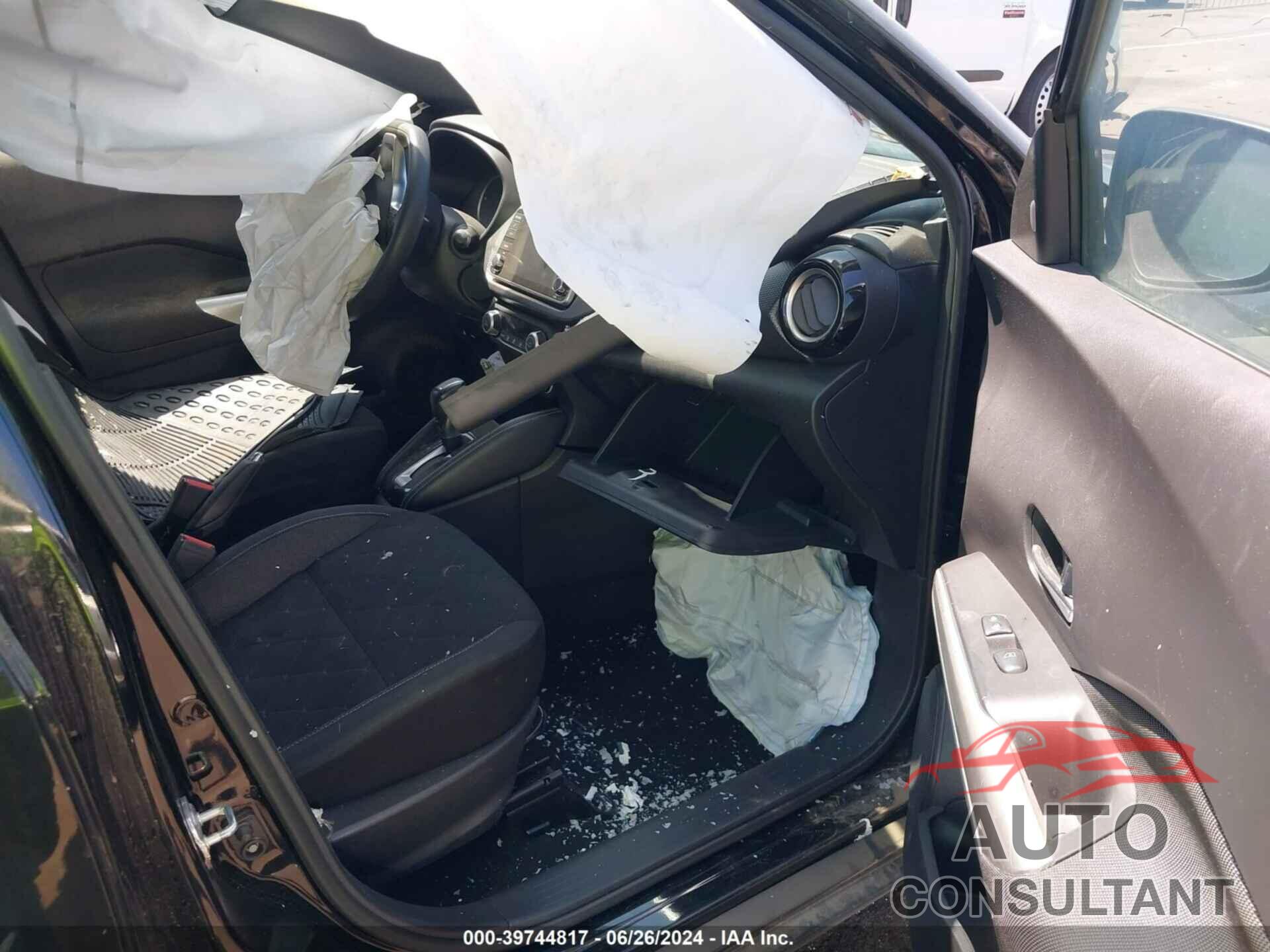 NISSAN KICKS 2020 - 3N1CP5CV5LL512926