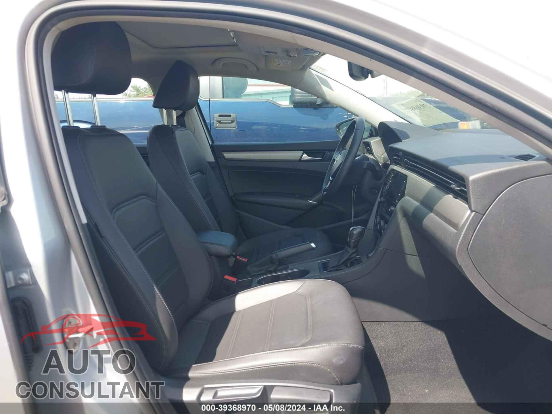 VOLKSWAGEN PASSAT 2021 - 1VWSA7A35MC007714