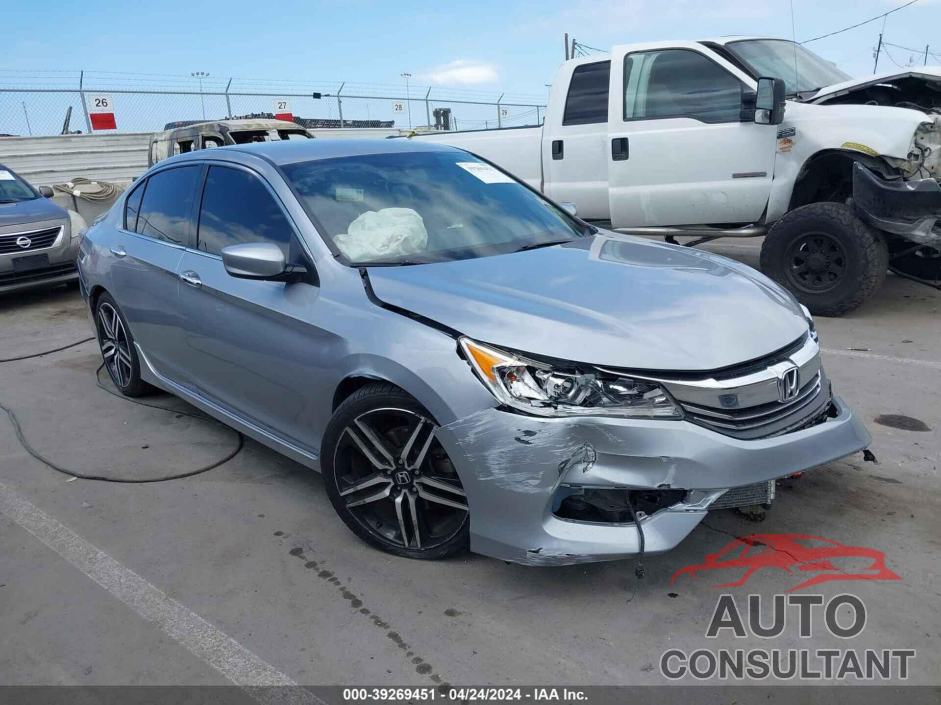 HONDA ACCORD 2017 - 1HGCR2F5XHA180791