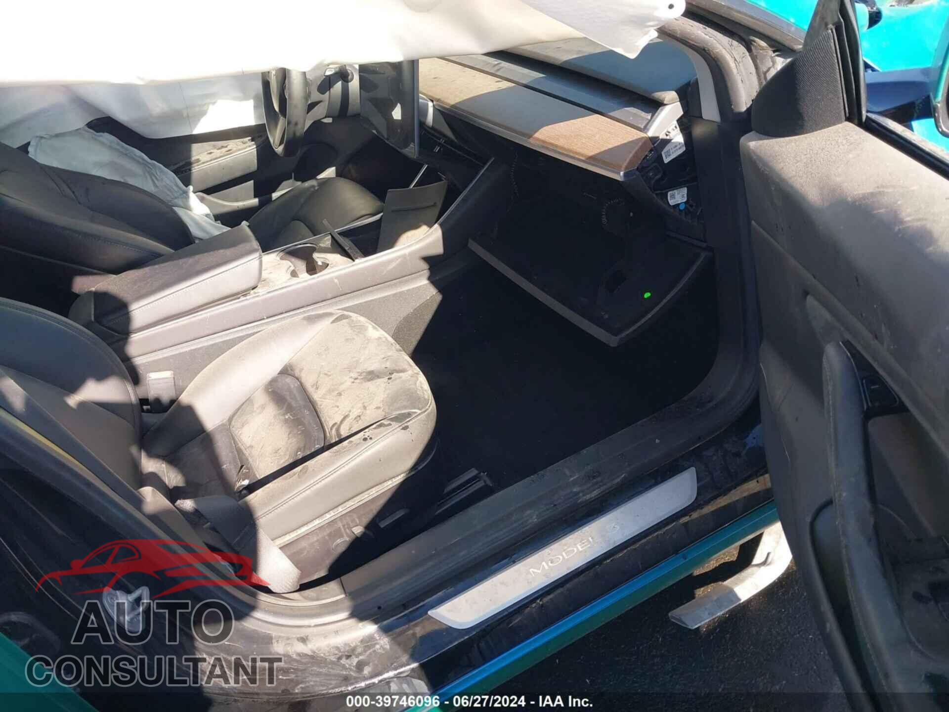TESLA MODEL 3 2019 - 5YJ3E1EA5KF415700